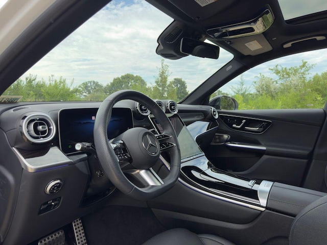 2026 Mercedes-Benz GLC 300