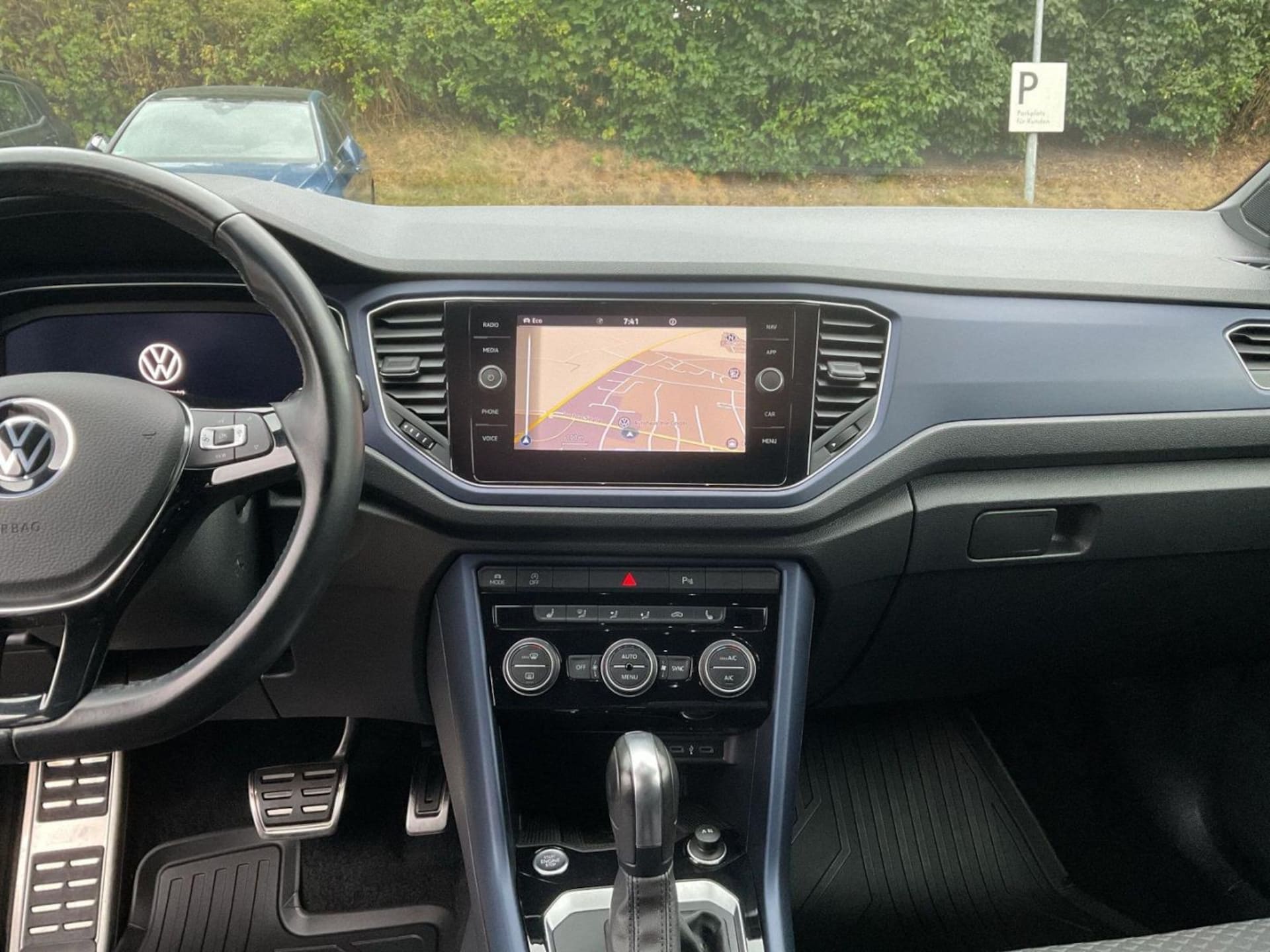 Volkswagen T-Roc United