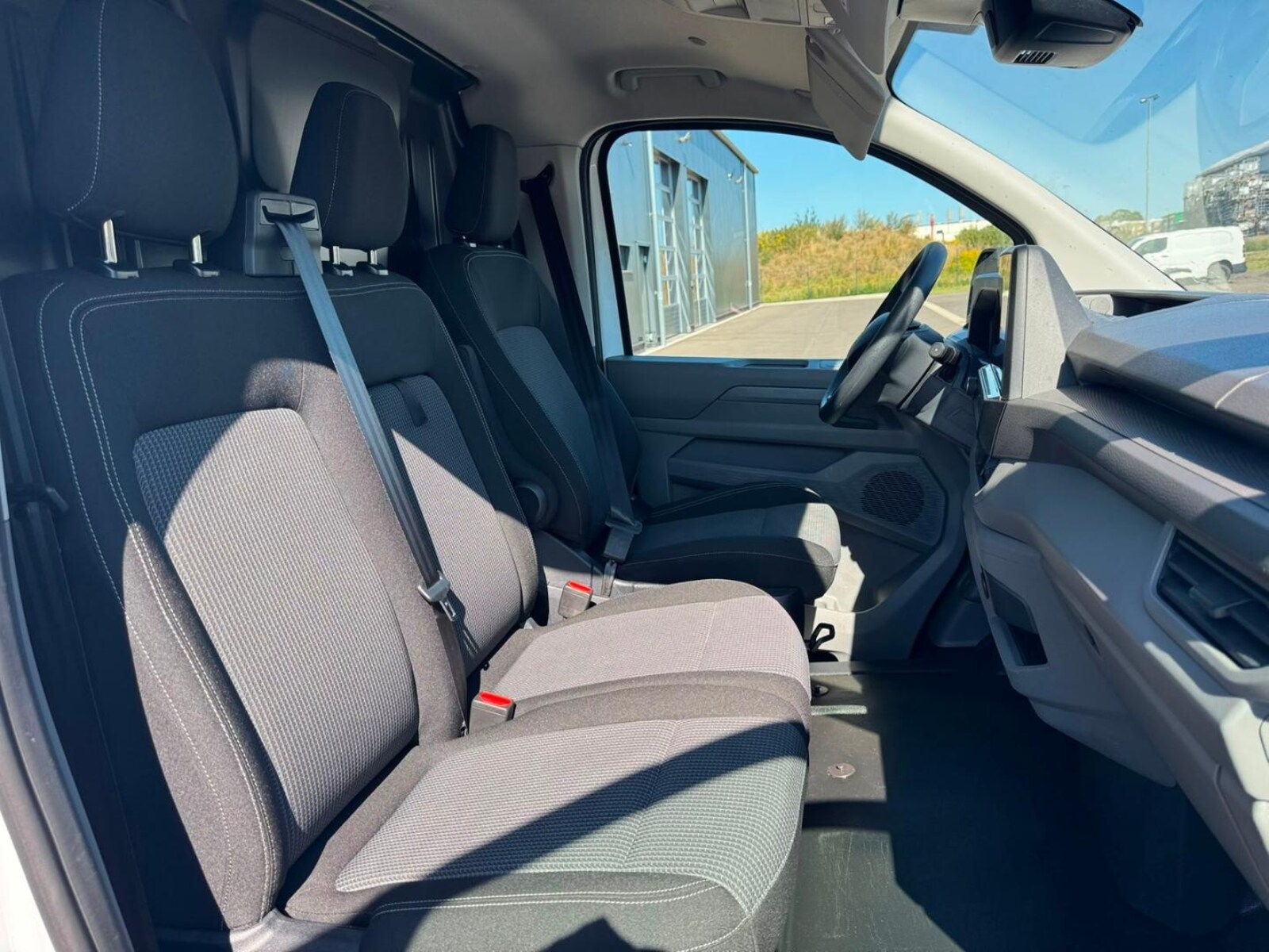 Volkswagen Transporter Kasten langer Radstand – Bild 14