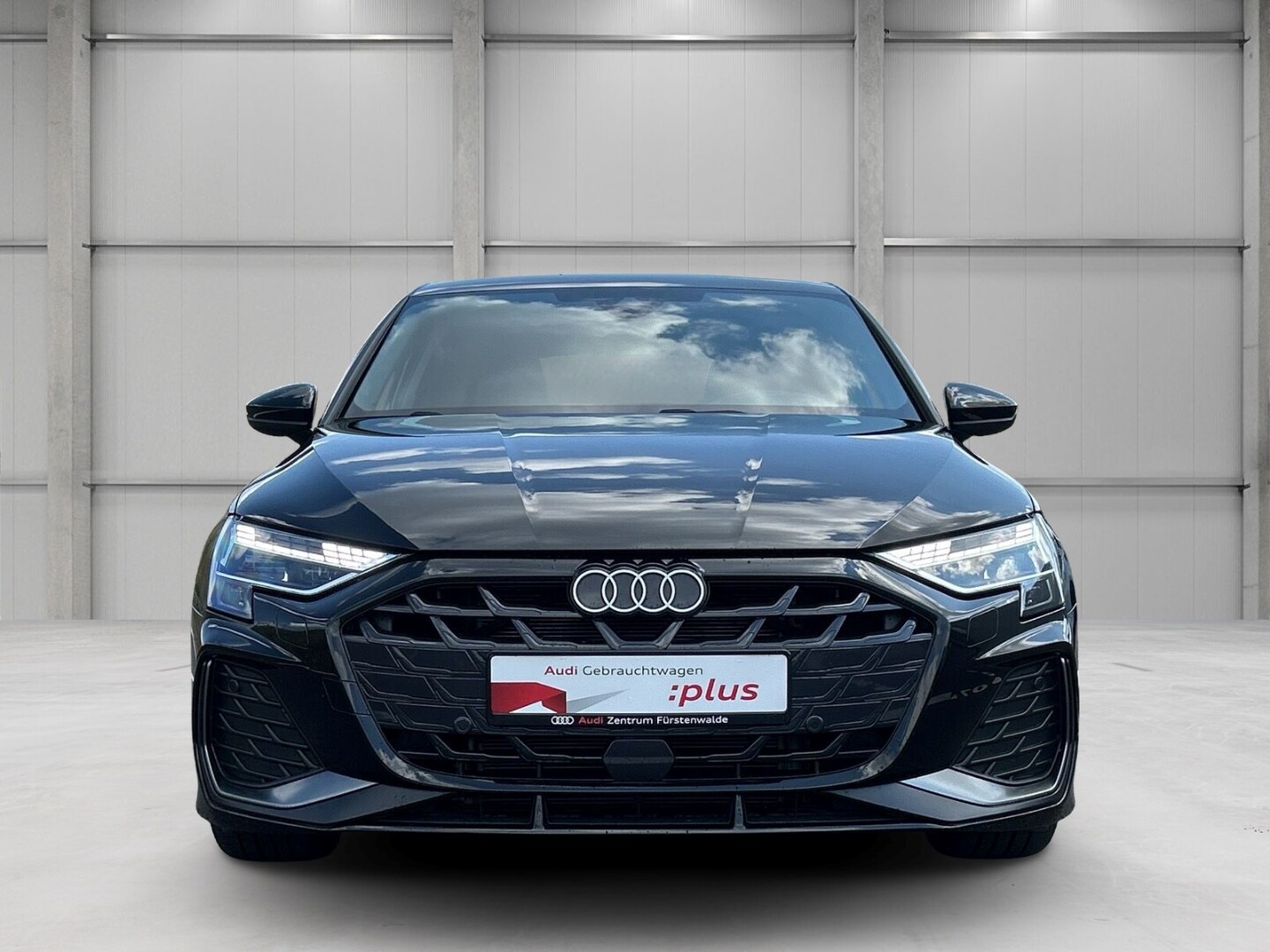 Bild über Audi A3 Sportback S line 35 TFSI S tronic - für weitere Informationen kontaktieren Sie den Audi Partner