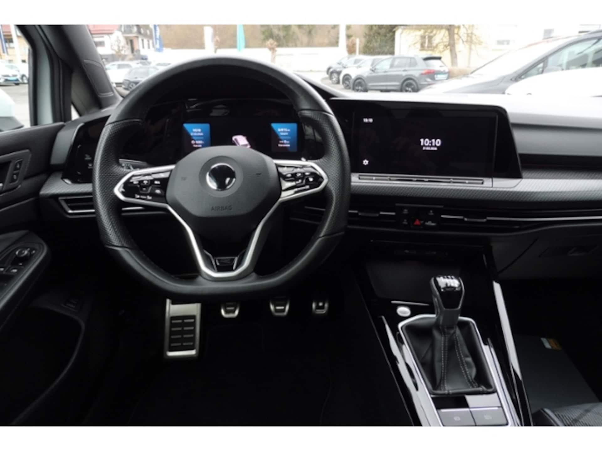 Volkswagen Golf Variant R-Line