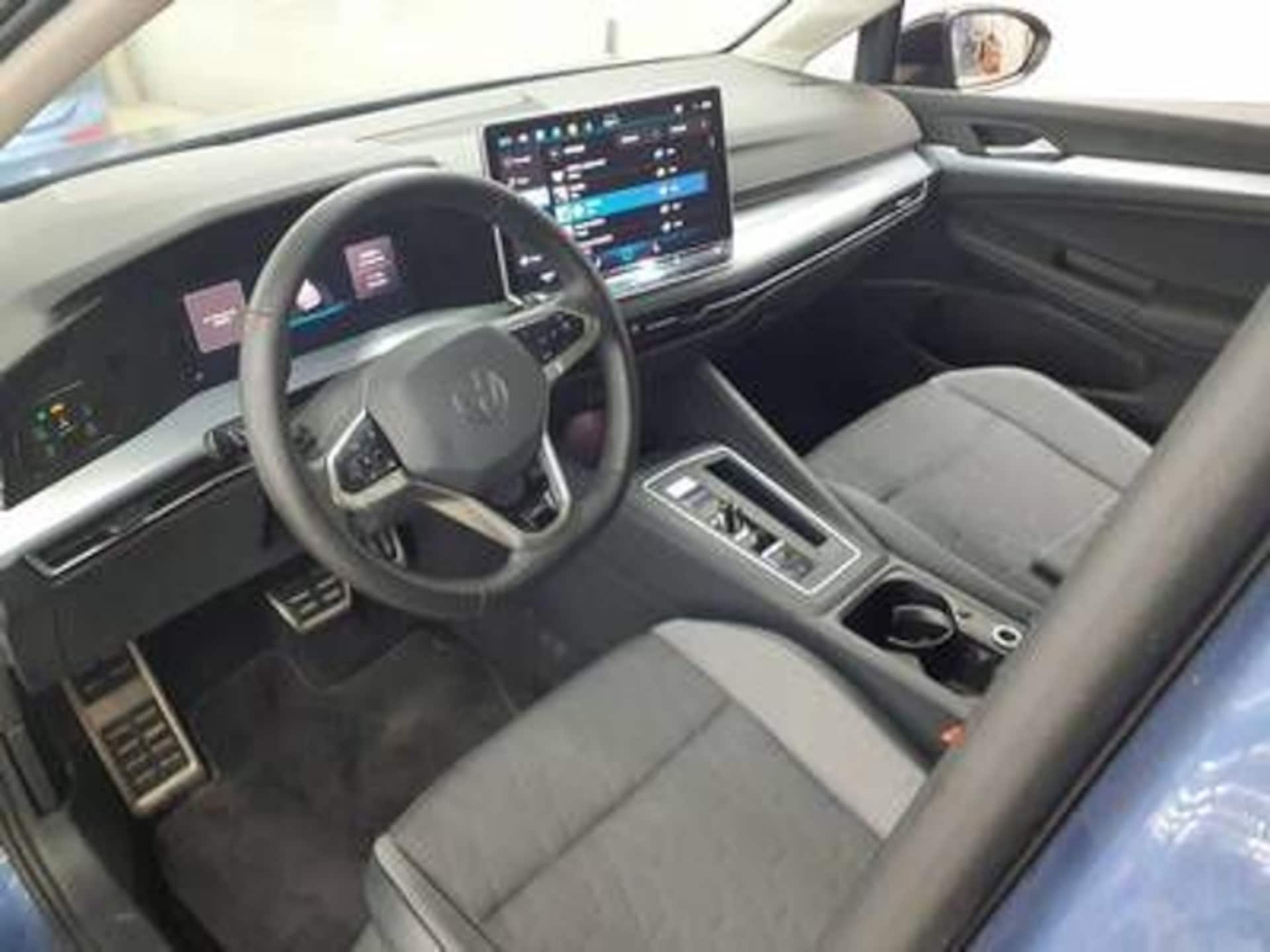 Volkswagen Golf Life