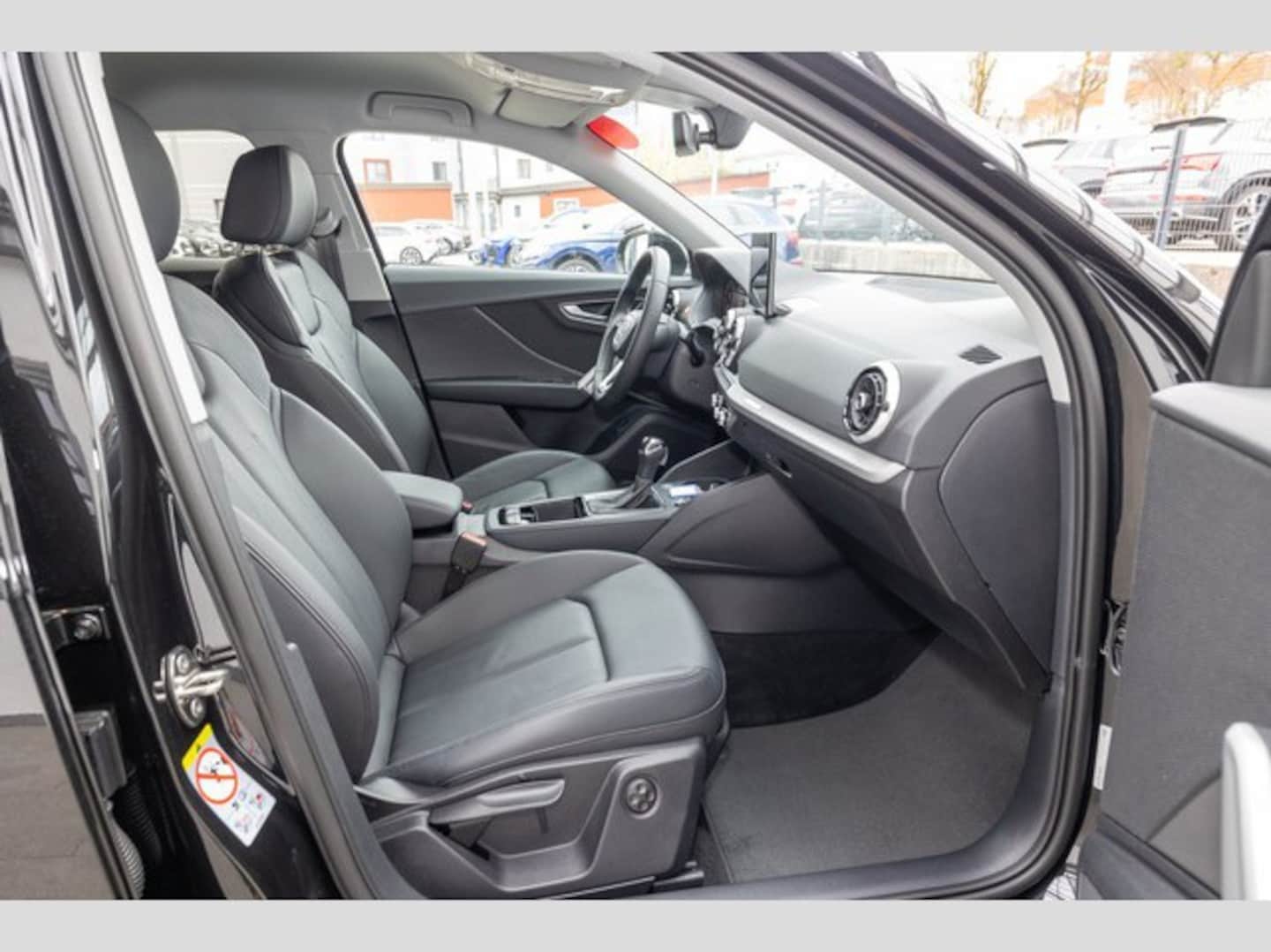 Bild über Audi Q2 advanced 40 TFSI quattro S tronic - für weitere Informationen kontaktieren Sie den Audi Partner
