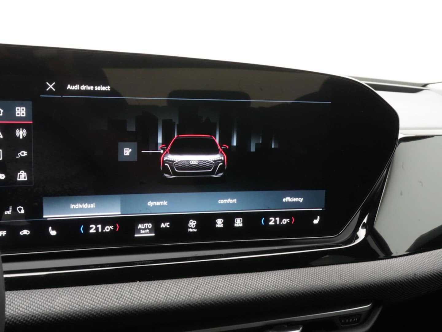 Bild über Audi A5 Avant e-hybrid e-hybrid quattro 220 kW S tronic - für weitere Informationen kontaktieren Sie den Audi Partner