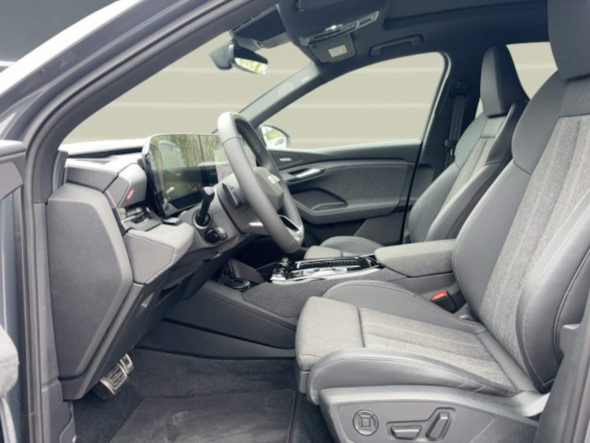 Audi Q6 SUV e-tron edition one
