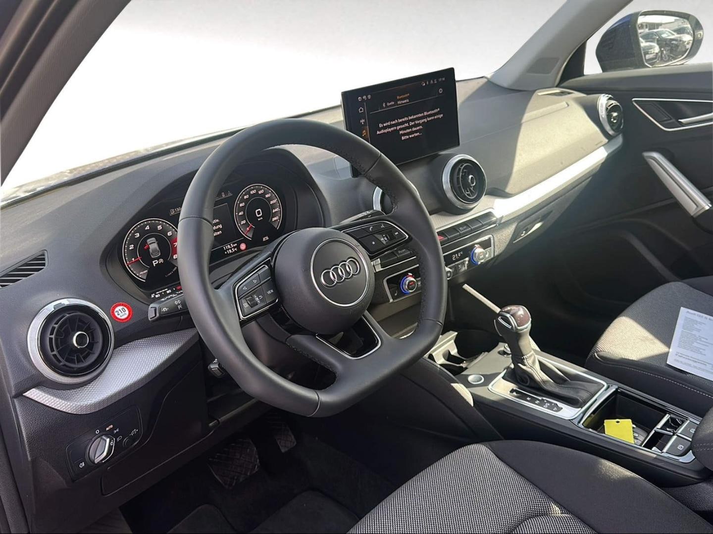Bild über Audi Q2 S line 35 TFSI S tronic - für weitere Informationen kontaktieren Sie den Audi Partner