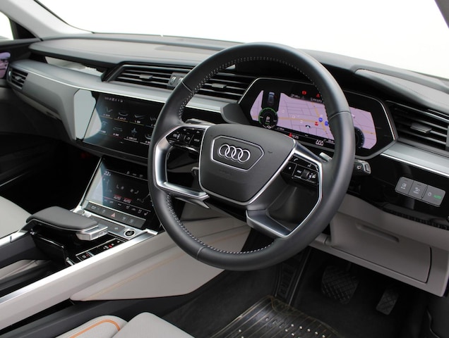Audi e-tron 50 quattro Advanced 230,00 kW for more details contact your dealer