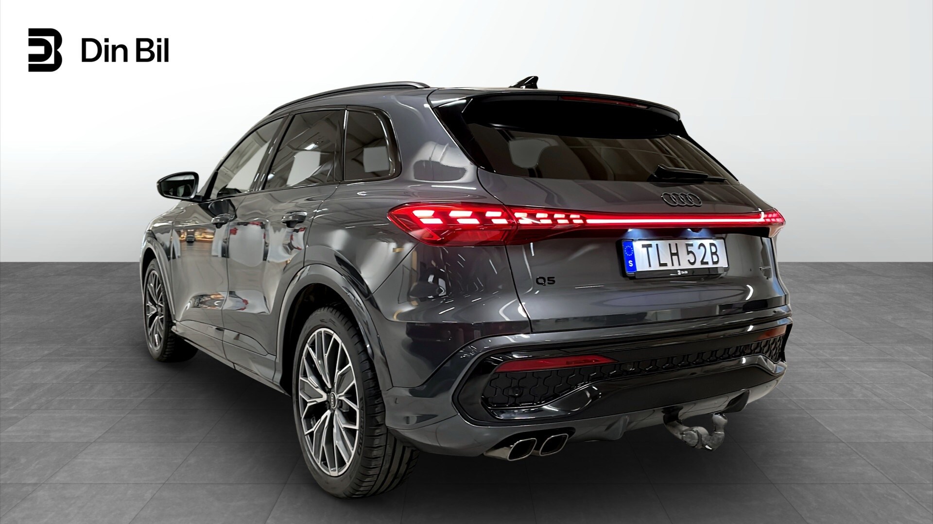 Bild som visar&nbsp;Audi Q5 SUV&nbsp;Q5 SUV TDI quattro S line 150 kWS tronic - för mer information kontakta din Audi Partner