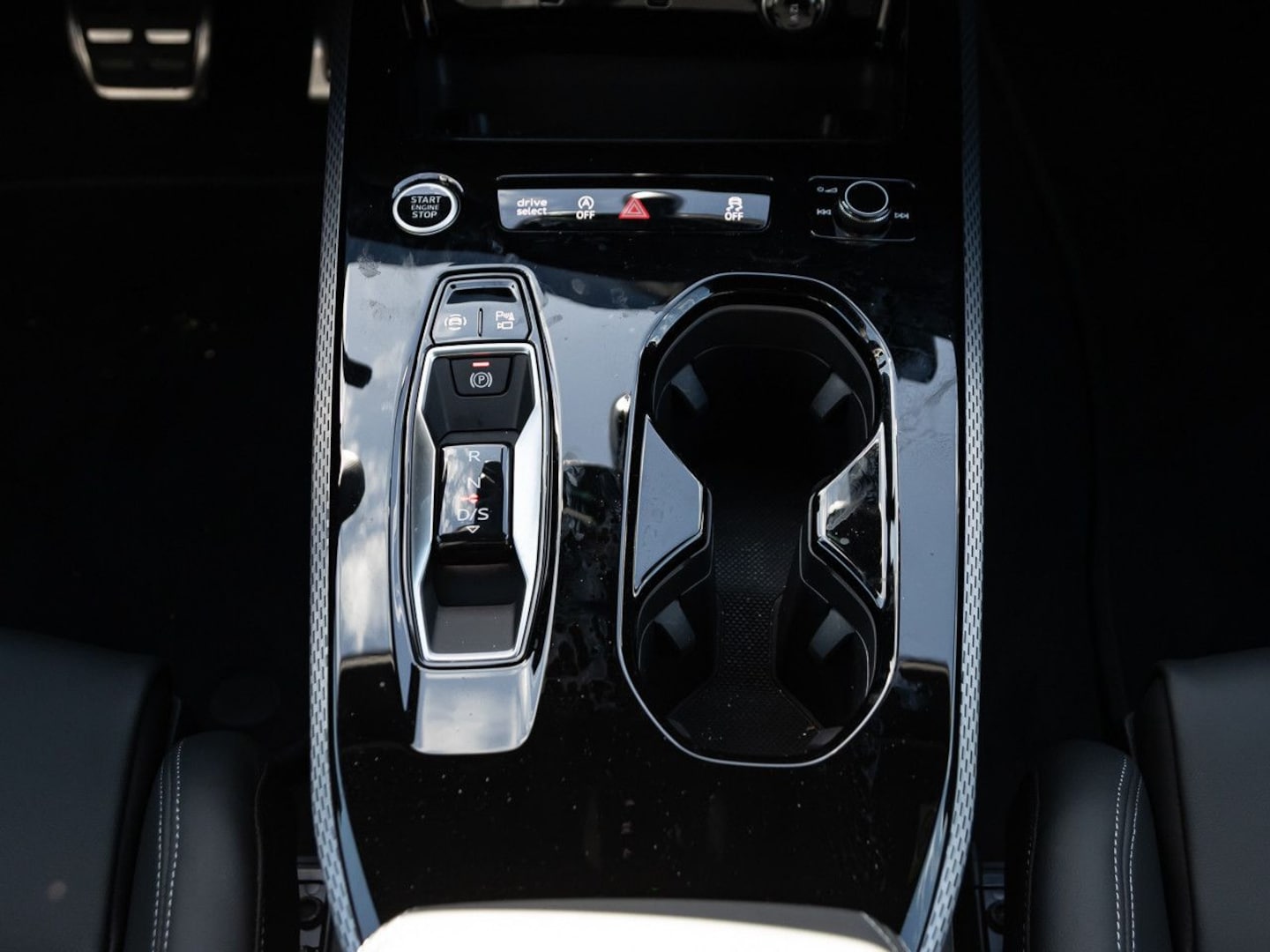 Bild über Audi A5 Avant TFSI quattro S tronic - für weitere Informationen kontaktieren Sie den Audi Partner