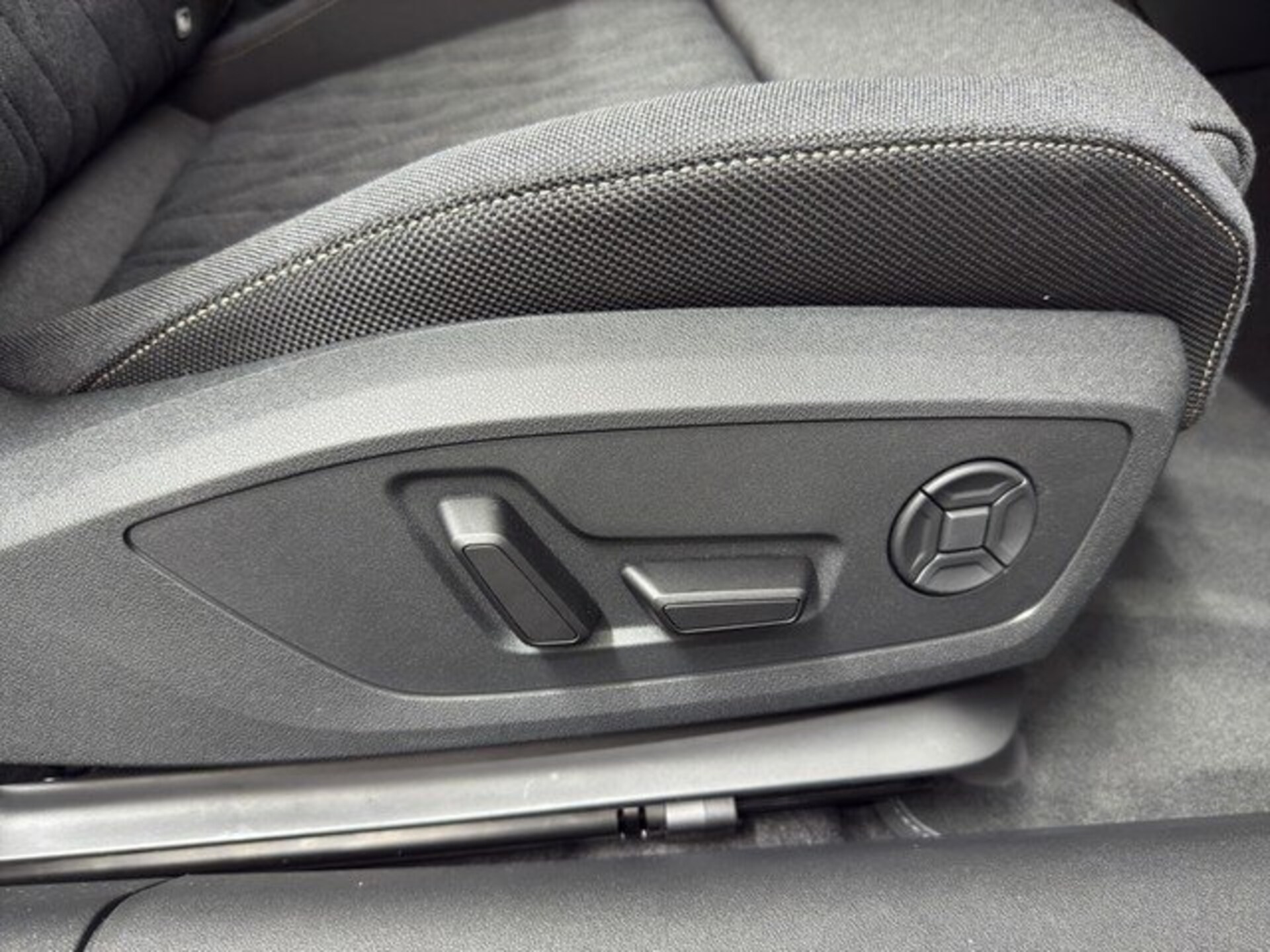 Audi A5 Avant e-hybrid