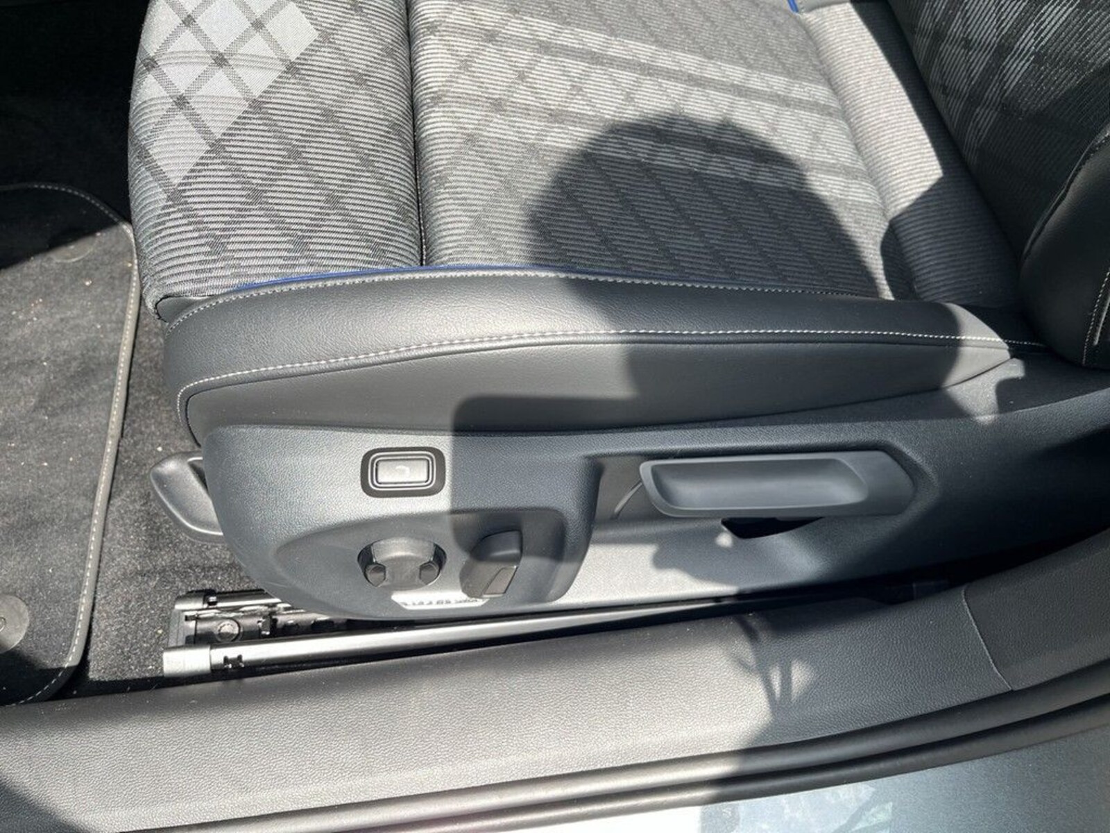 Volkswagen Passat – Bild 17