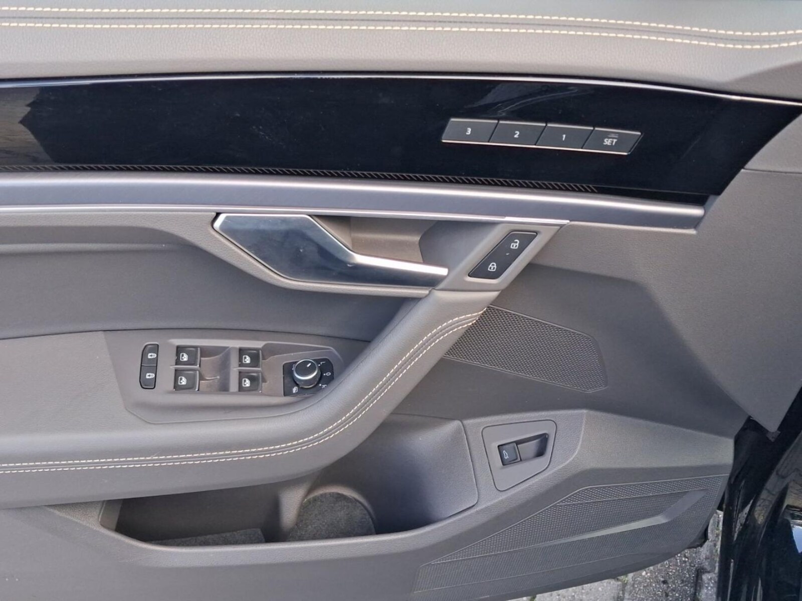 Volkswagen Touareg – Bild 8