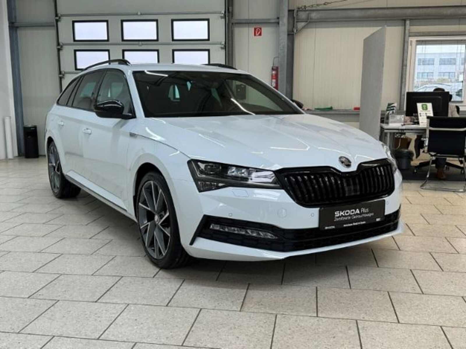 Škoda Superb Combi – Bild 8