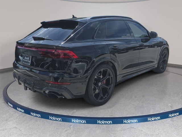 2026 Audi RS Q8 SUV performance