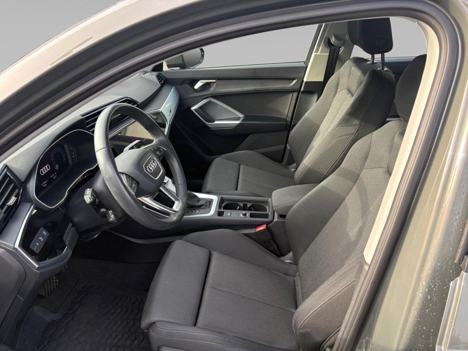 Audi Q3 – Bild 12