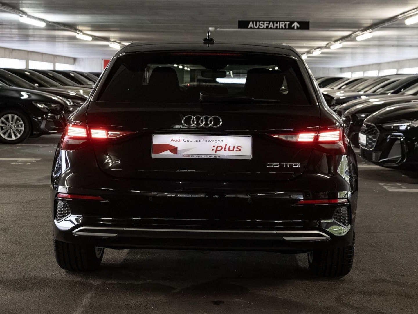 Bild über Audi A3 Sportback advanced 35 TFSI Schaltgetriebe - für weitere Informationen kontaktieren Sie den Audi Partner