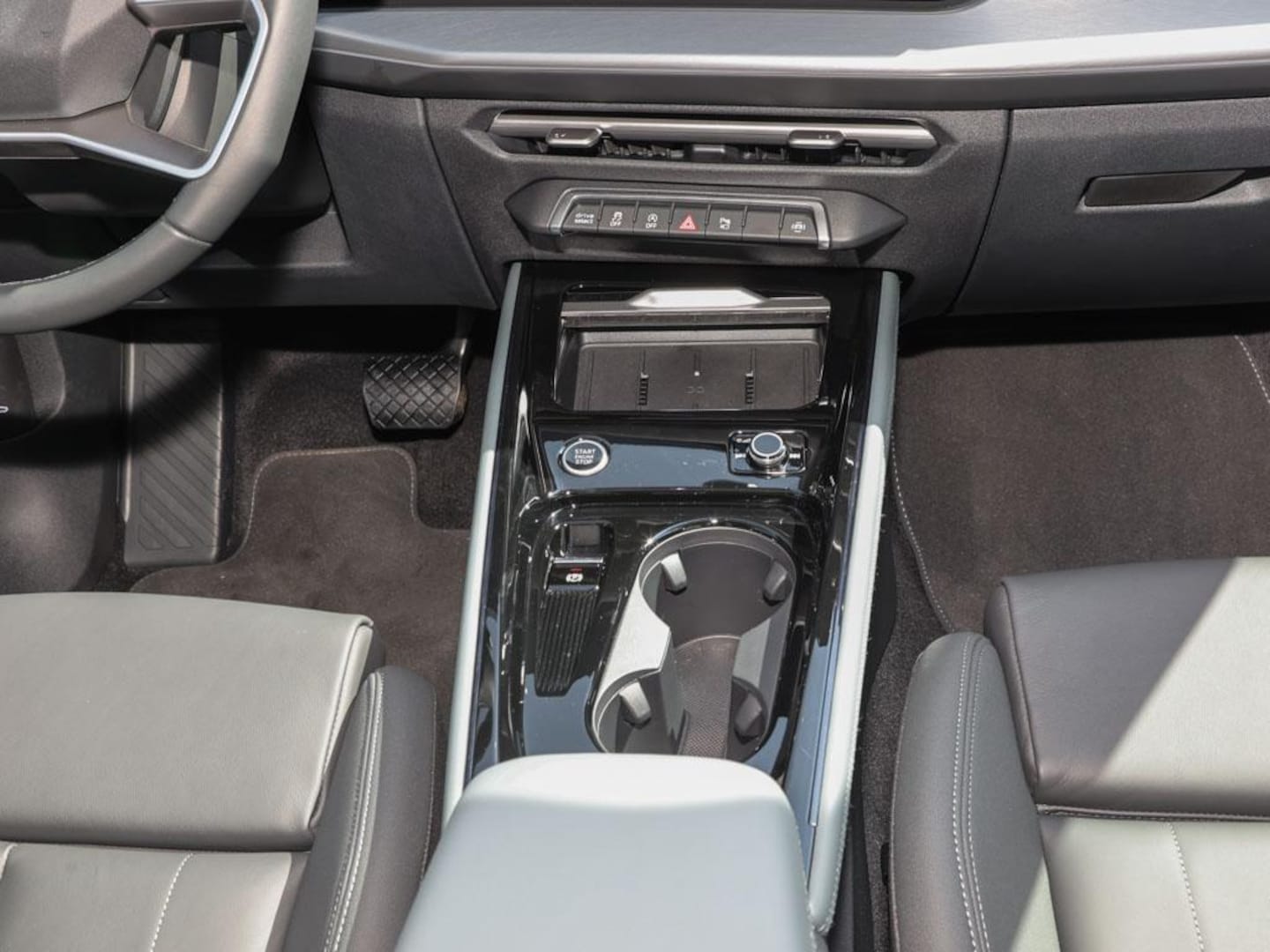 Bild über Audi Q3 SUV TDI 110 kW S tronic - für weitere Informationen kontaktieren Sie den Audi Partner