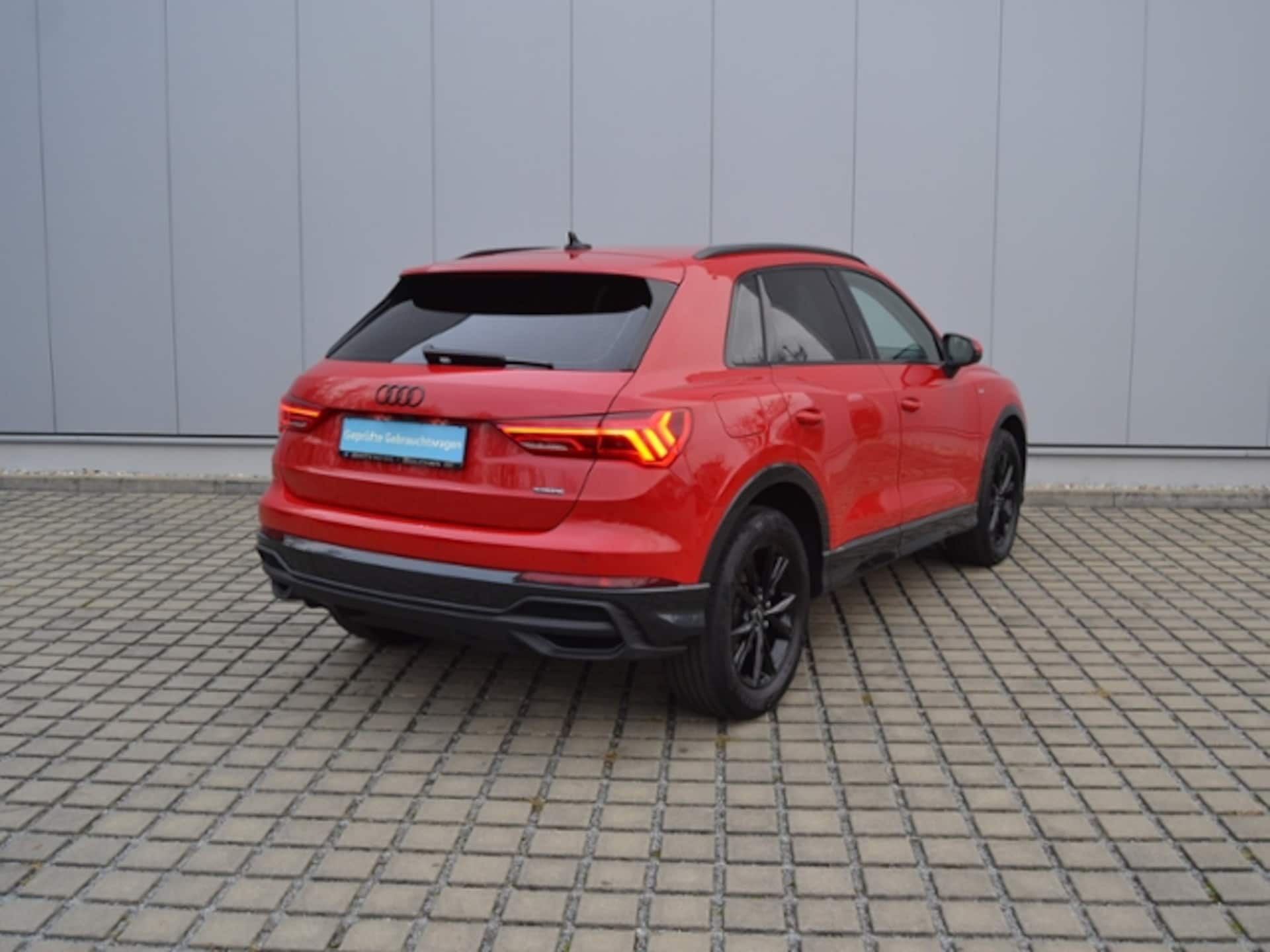Audi Q3 SUV S line