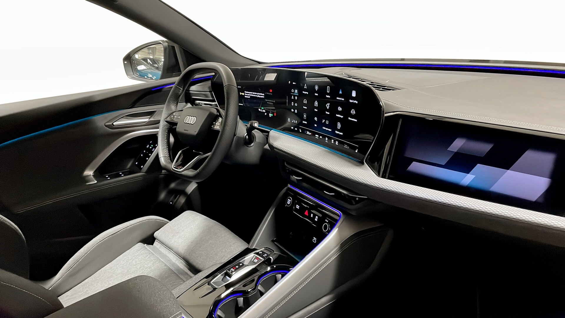 Bild som visar&nbsp;Audi Q5 SUV&nbsp;Q5 SUV TDI quattro S line 150 kWS tronic - för mer information kontakta din Audi Partner