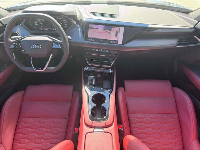 2026 Audi S e-tron GT Prestige - Photo 13