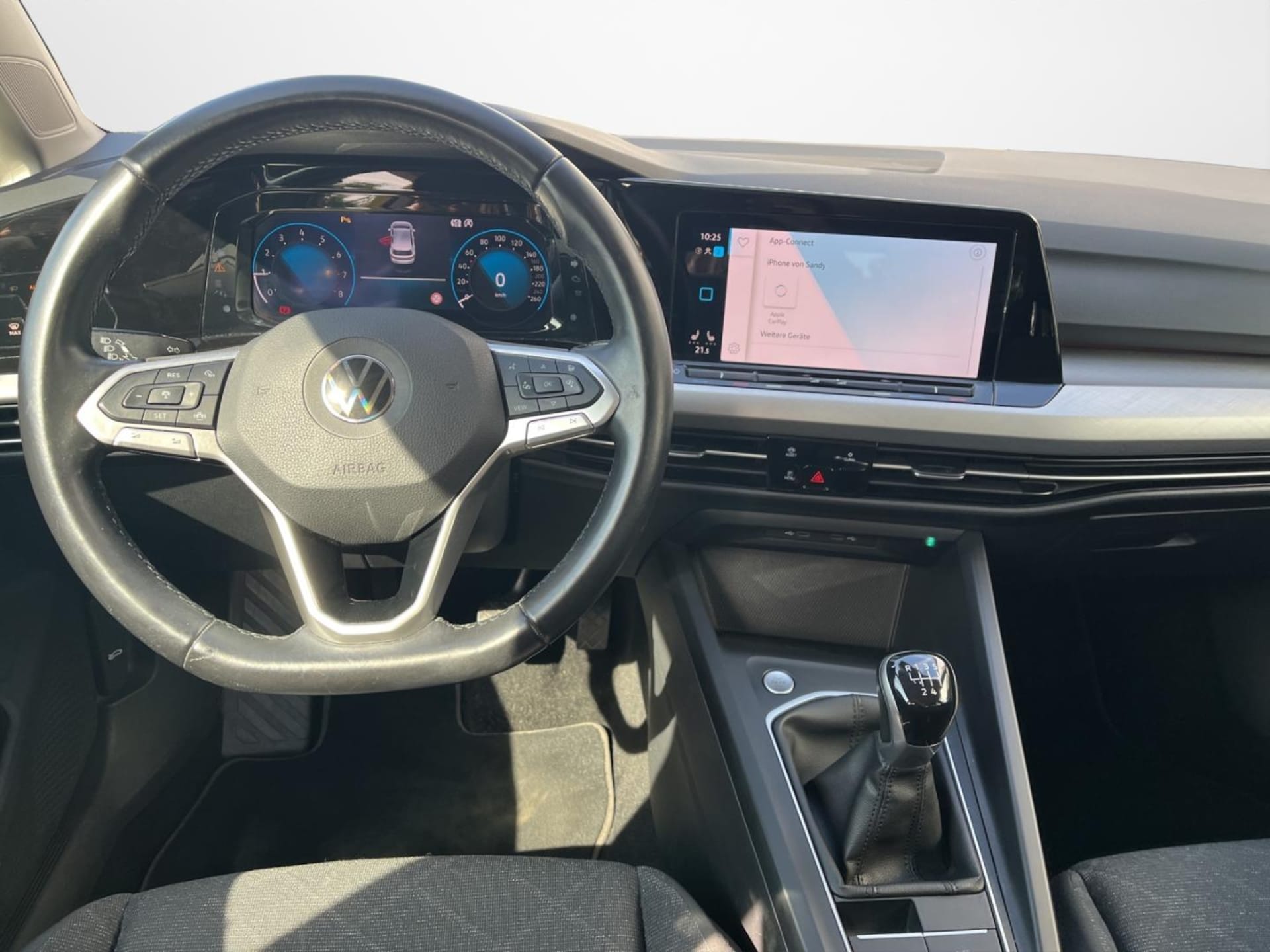Volkswagen Golf Life