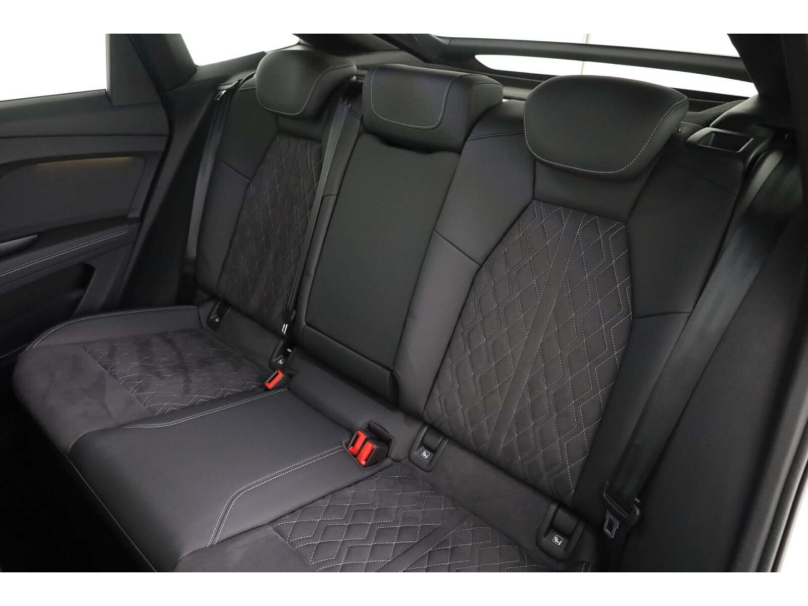 Audi Q4 Sportback e-tron – Bild 11