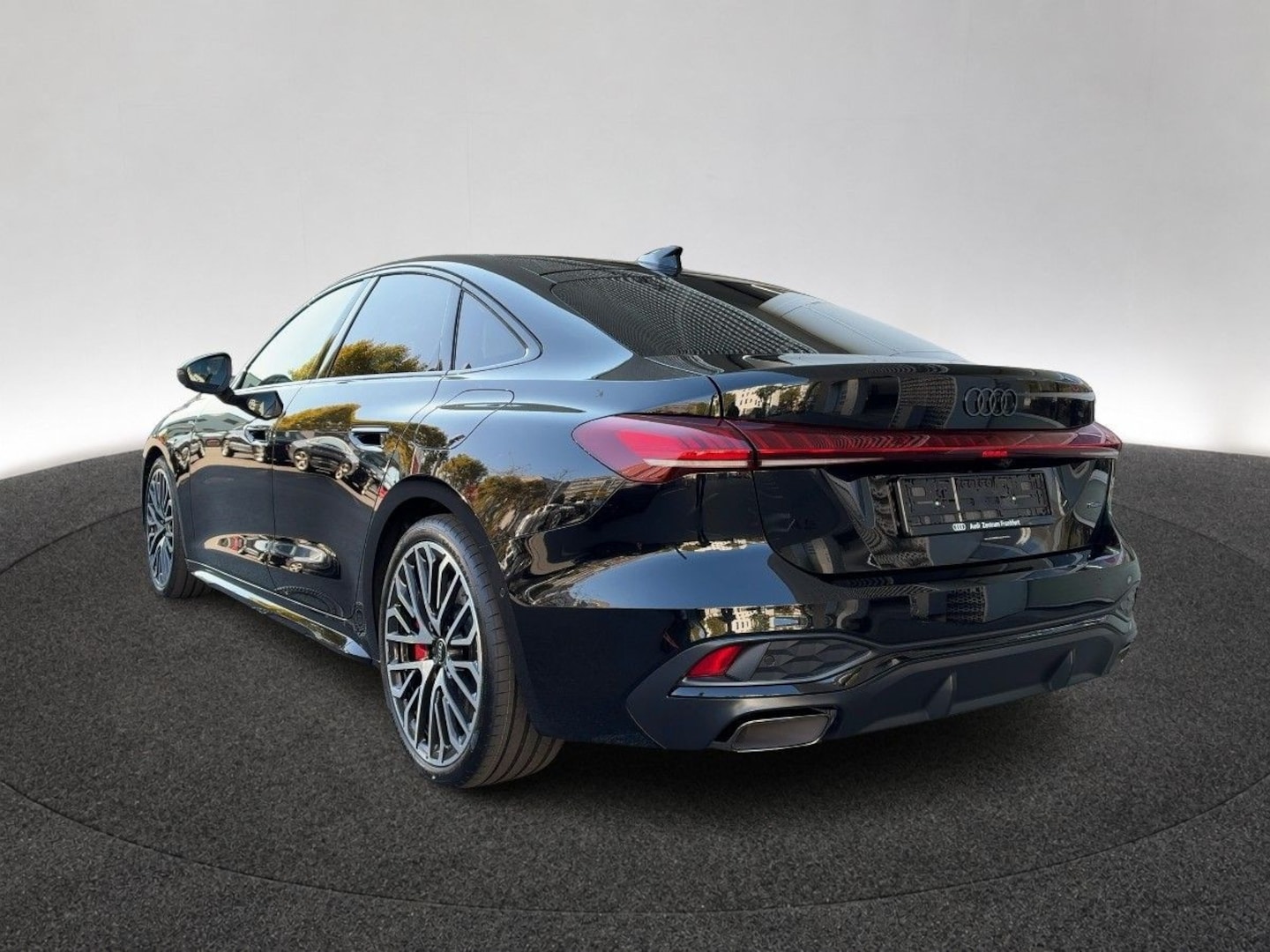 Bild über Audi A5 Limousine e-hybrid e-hybrid quattro 270 kW S tronic - für weitere Informationen kontaktieren Sie den Audi Partner