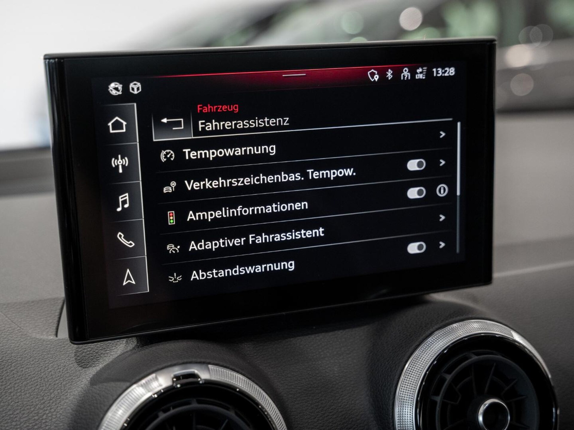Audi Q2 S line