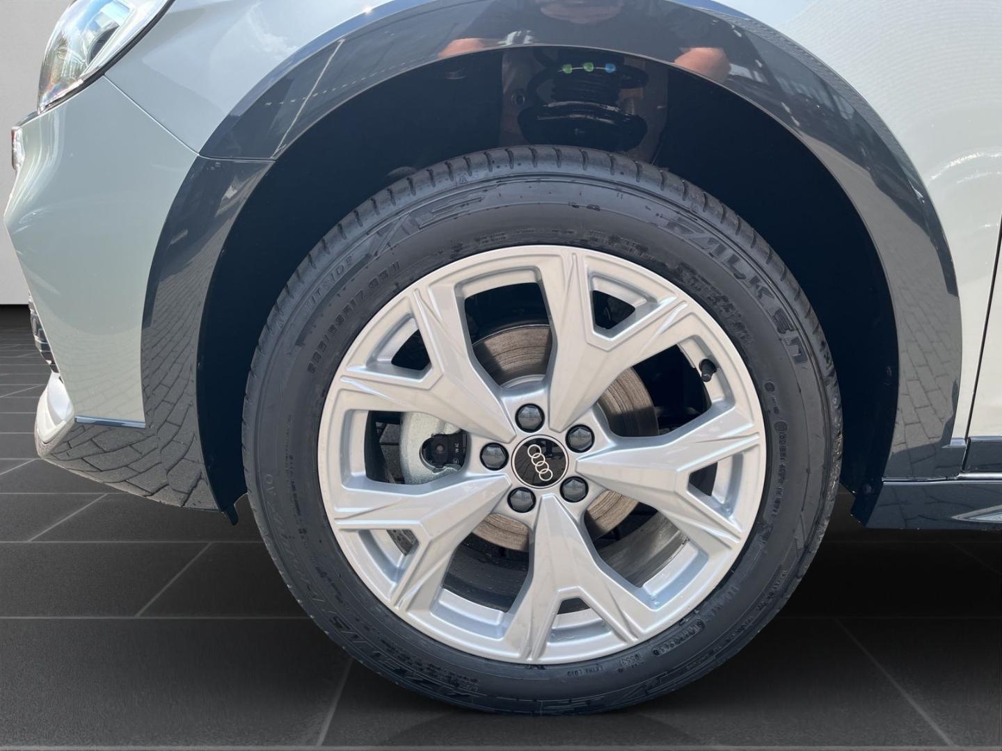 Bild über Audi A1 allstreet 35 TFSI S tronic - für weitere Informationen kontaktieren Sie den Audi Partner