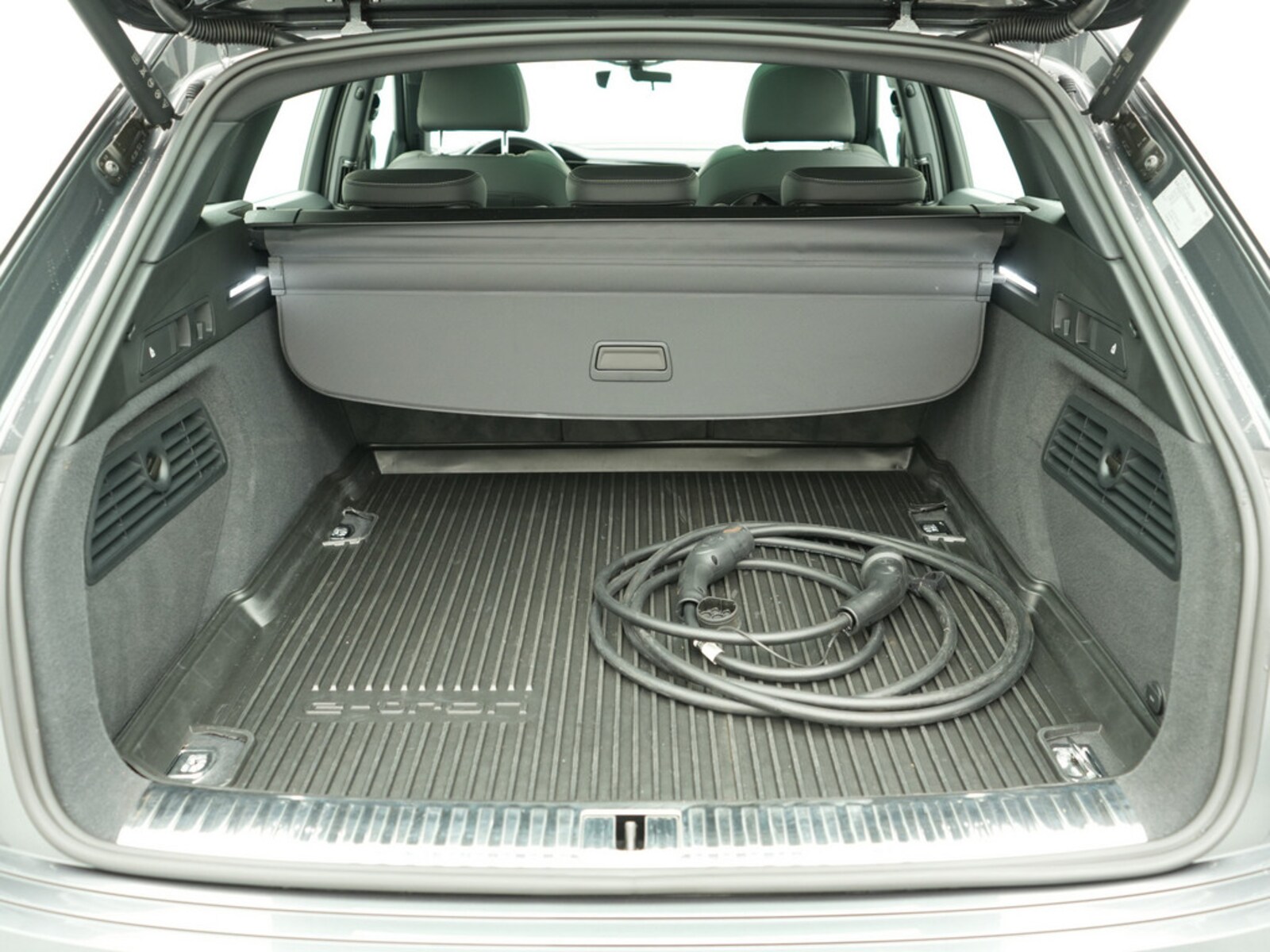 Audi Q8 e-tron – Bild 14