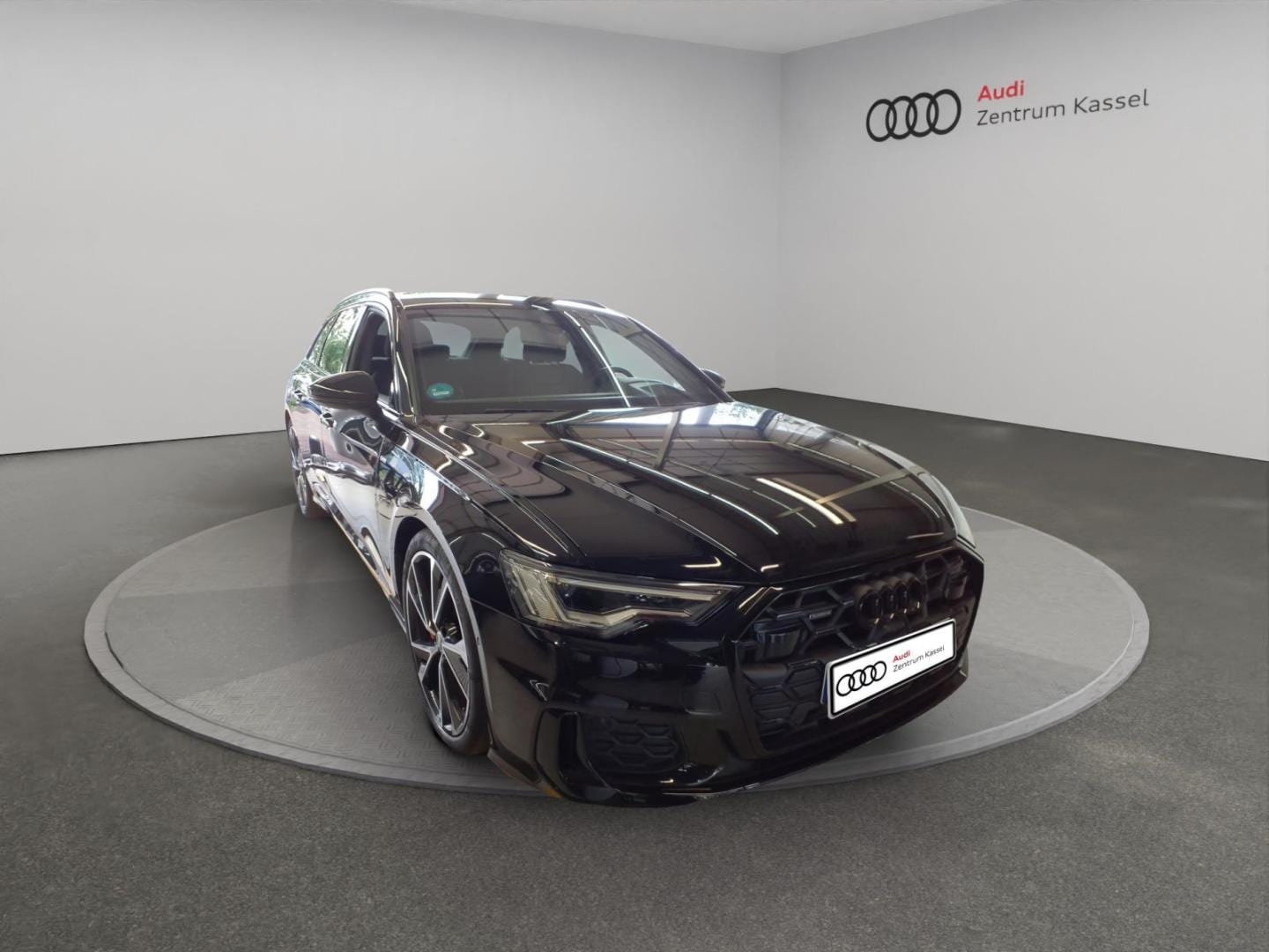 Bild über Audi A6 Avant TFSI e S line 55 TFSI e quattro S tronic - für weitere Informationen kontaktieren Sie den Audi Partner