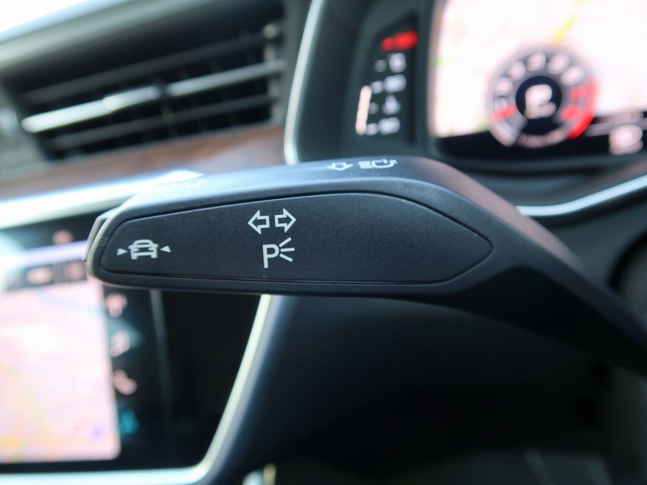 Image about Audi A6 Avant 55 TFSI quattro debut package