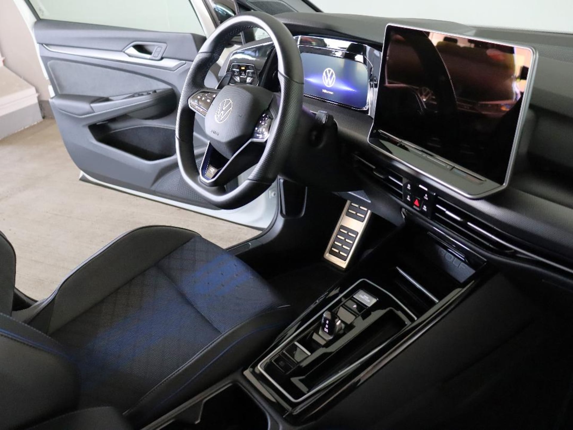Volkswagen Golf R
