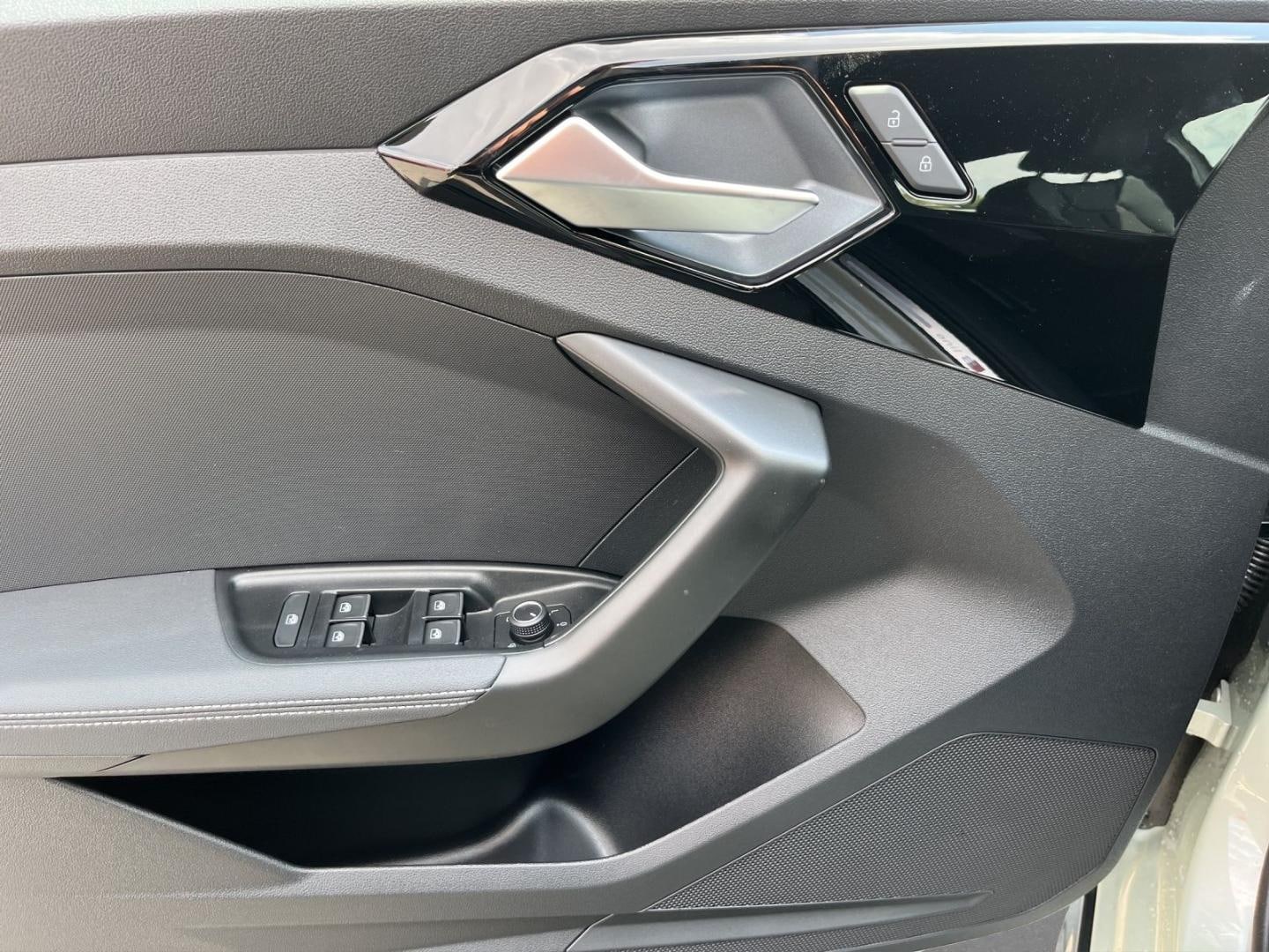 Bild über Audi A1 allstreet 35 TFSI S tronic - für weitere Informationen kontaktieren Sie den Audi Partner
