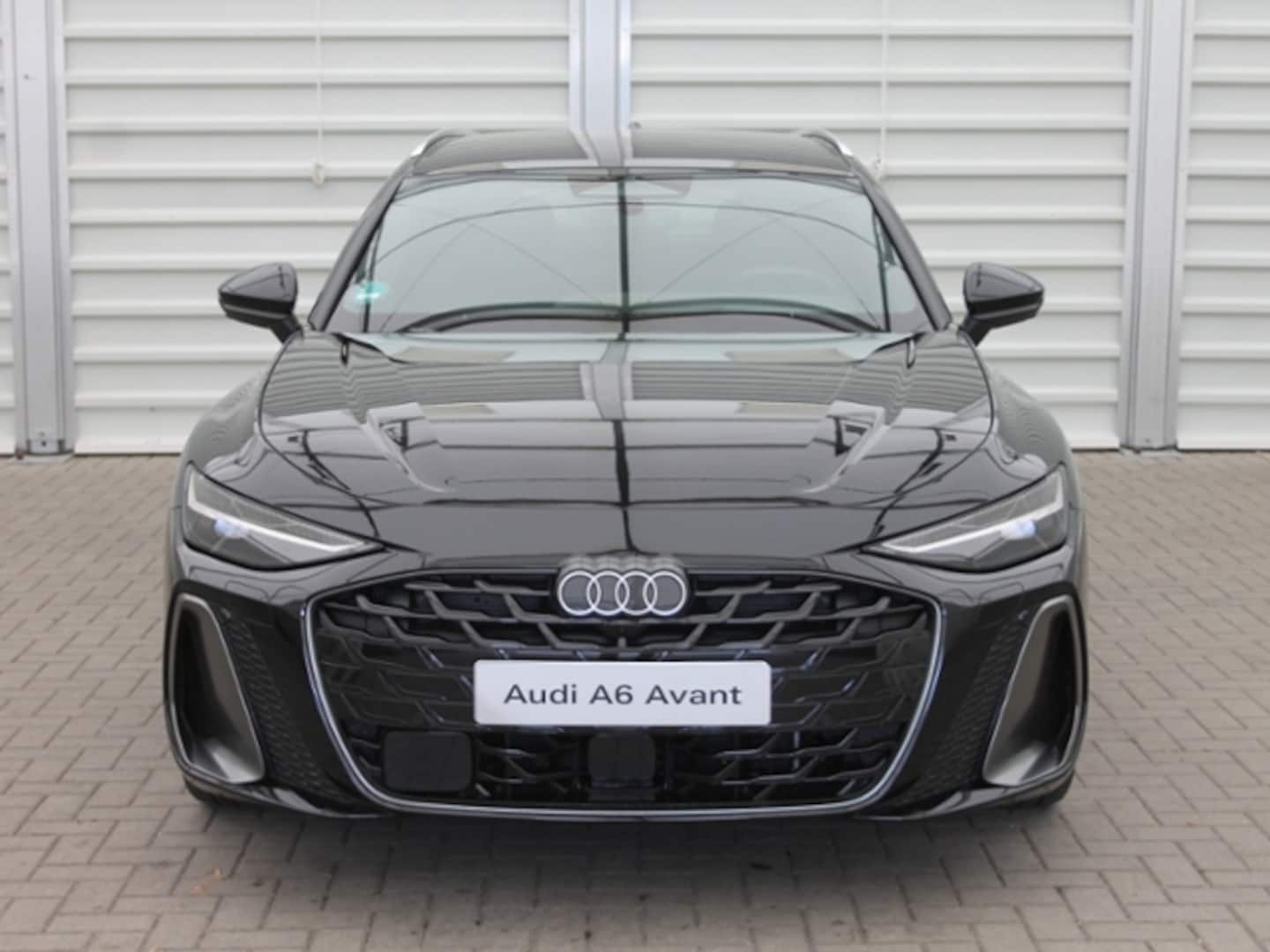 Bild über Audi A6 Avant TFSI quattro 270 kW S tronic - für weitere Informationen kontaktieren Sie den Audi Partner