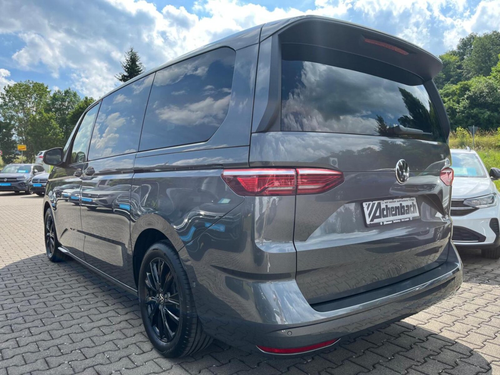 Volkswagen Multivan Langversion – Bild 8
