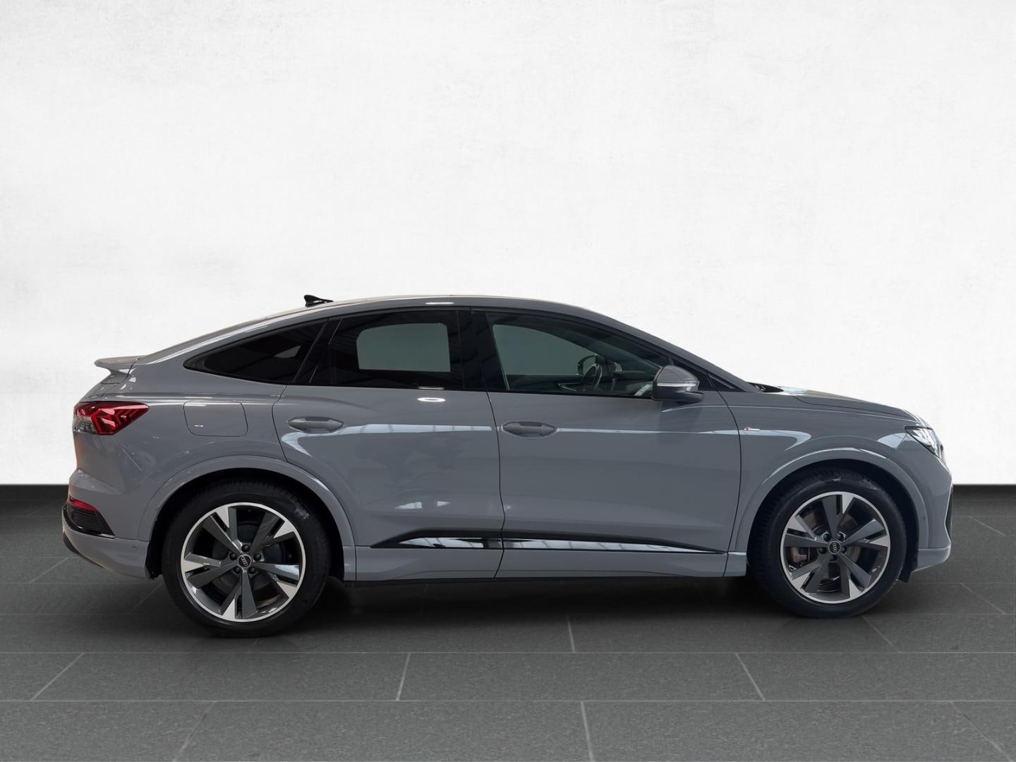 Bild über Audi Q4 Sportback e-tron 40 e-tron - für weitere Informationen kontaktieren Sie den Audi Partner