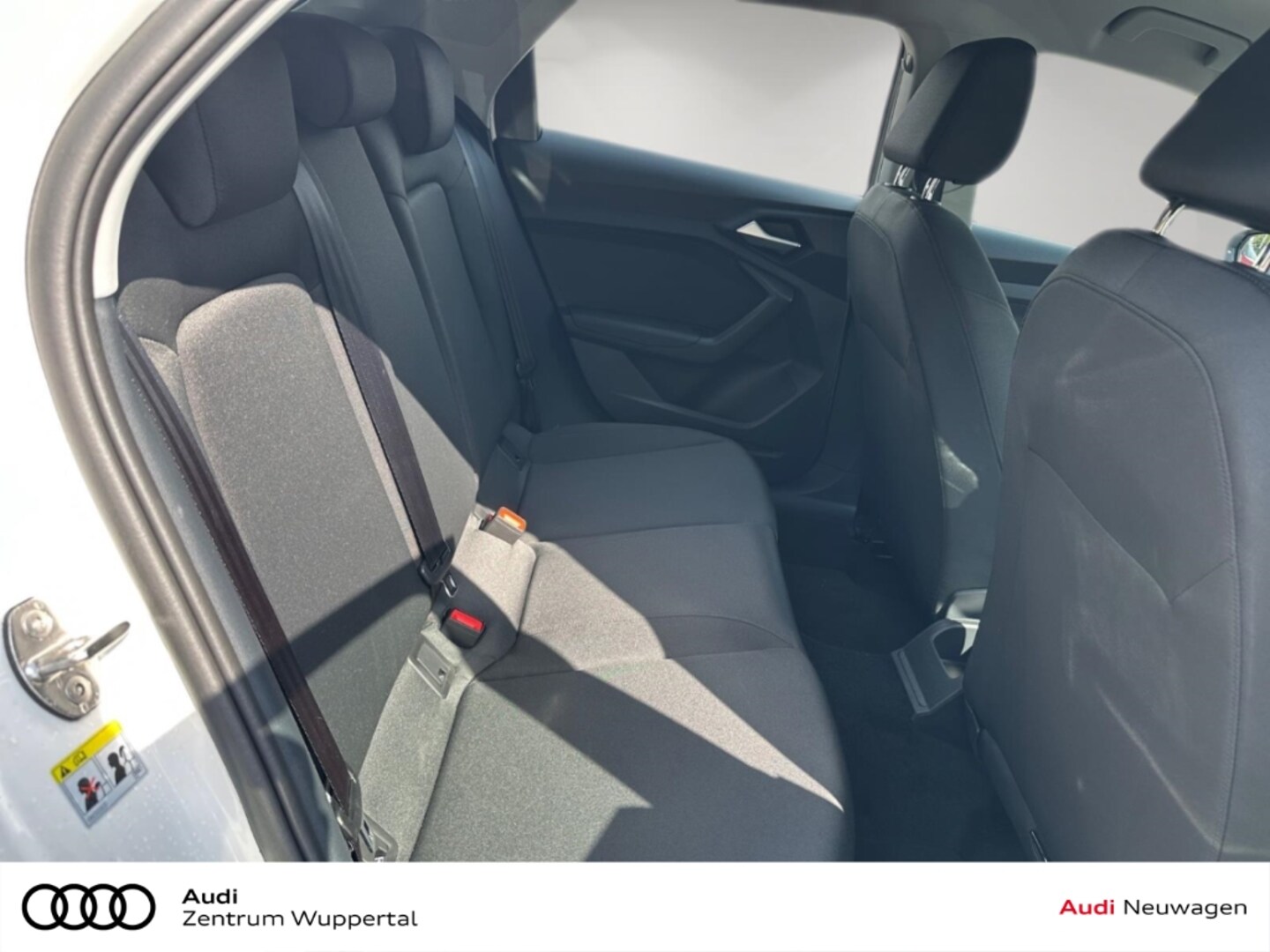 Bild über Audi A1 Sportback 25 TFSI S tronic - für weitere Informationen kontaktieren Sie den Audi Partner