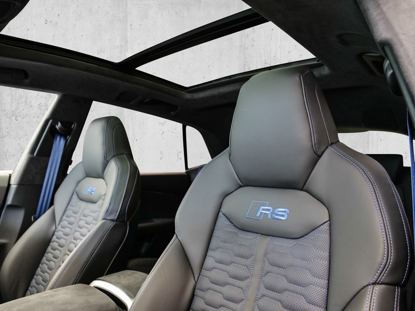 Bild über Audi RS Q8 SUV TFSI quattro 471 kW tiptronic - für weitere Informationen kontaktieren Sie den Audi Partner