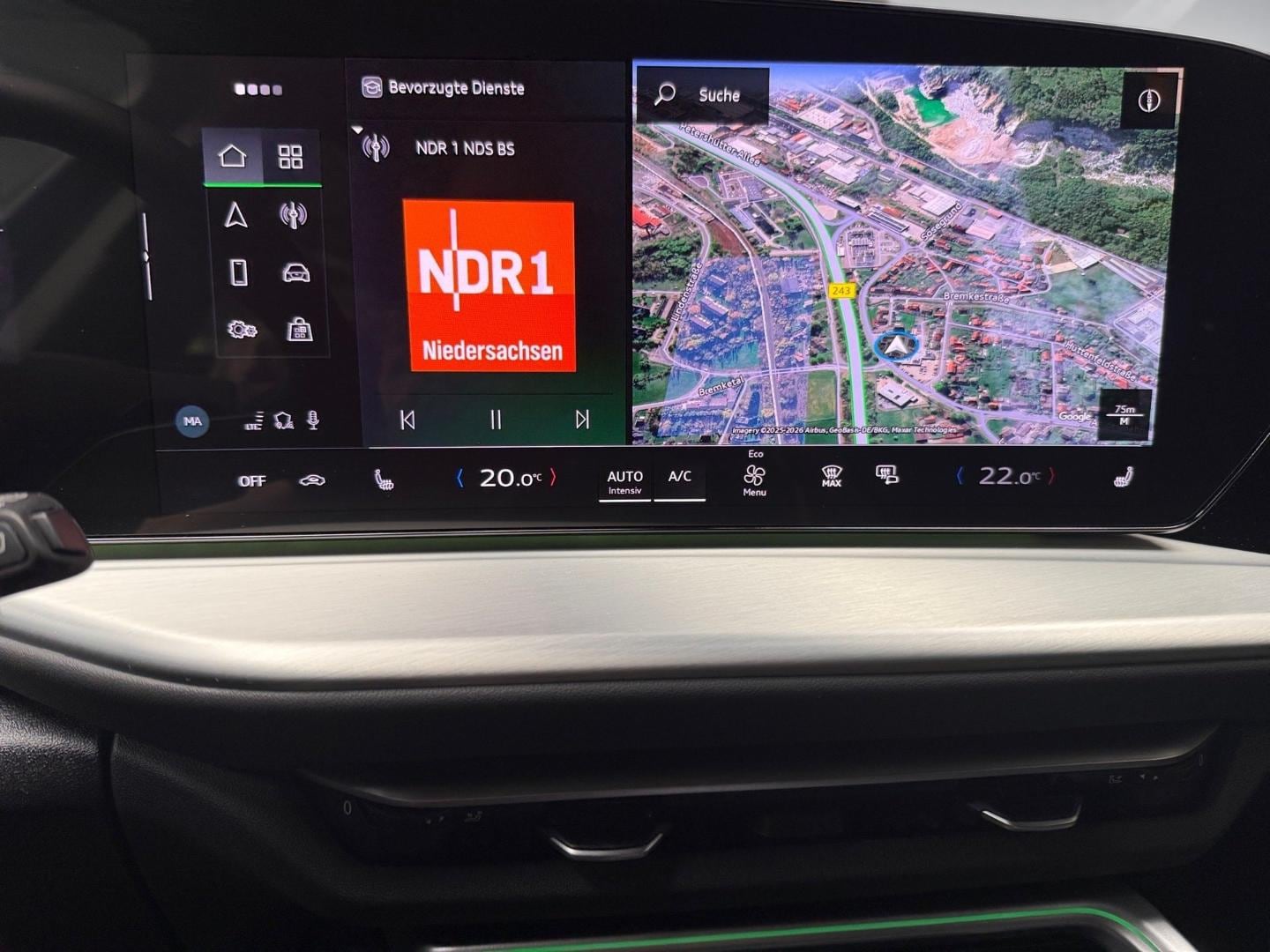 Bild über Audi Q5 SUV TFSI 150 kW S tronic - für weitere Informationen kontaktieren Sie den Audi Partner