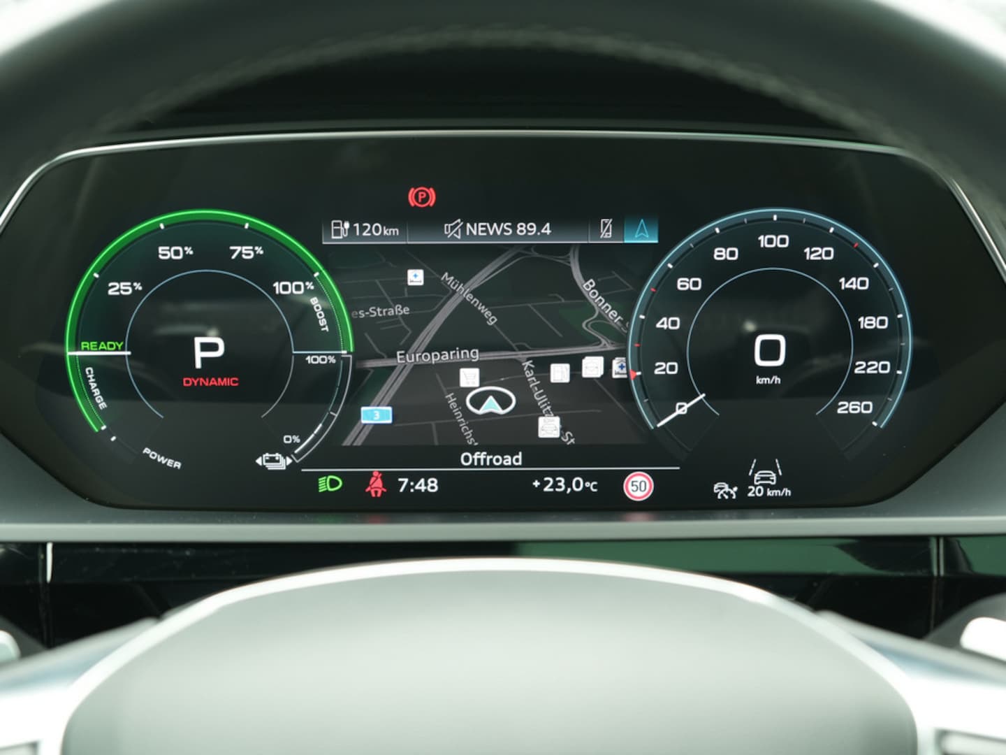 Bild über Audi Q8 e-tron S line 50 e-tron quattro - für weitere Informationen kontaktieren Sie den Audi Partner