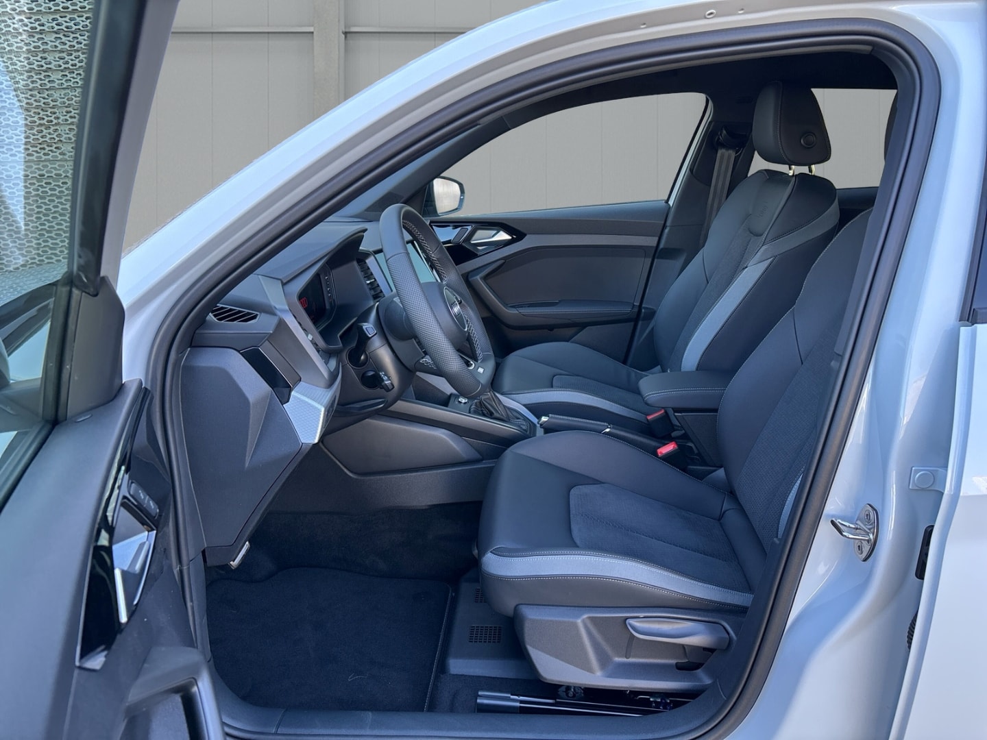 Bild über Audi A1 allstreet 35 TFSI S tronic - für weitere Informationen kontaktieren Sie den Audi Partner
