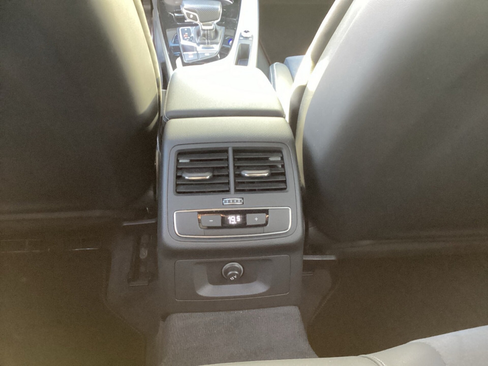 Audi A4 Avant S line