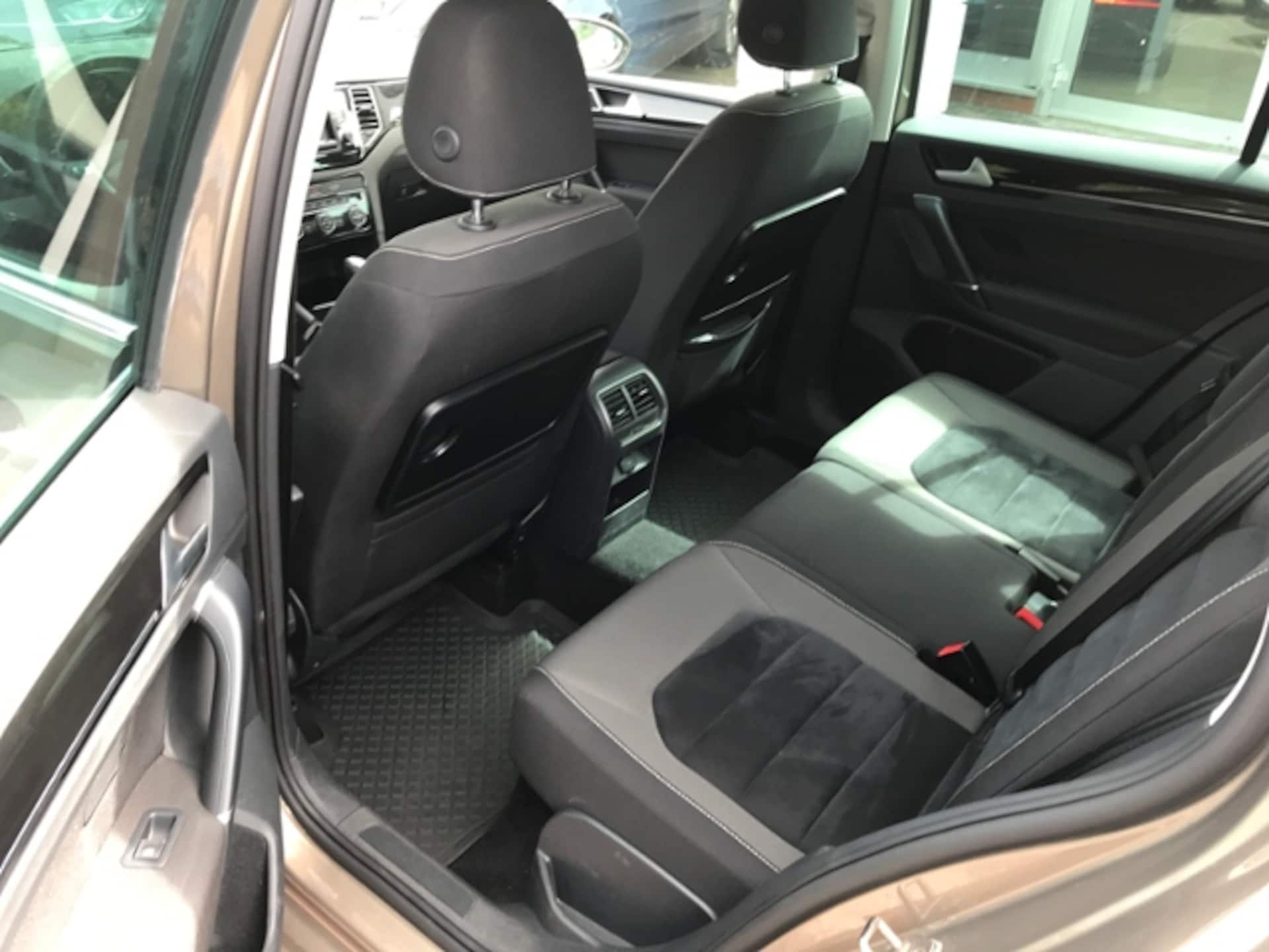 Volkswagen Golf Sportsvan Highline