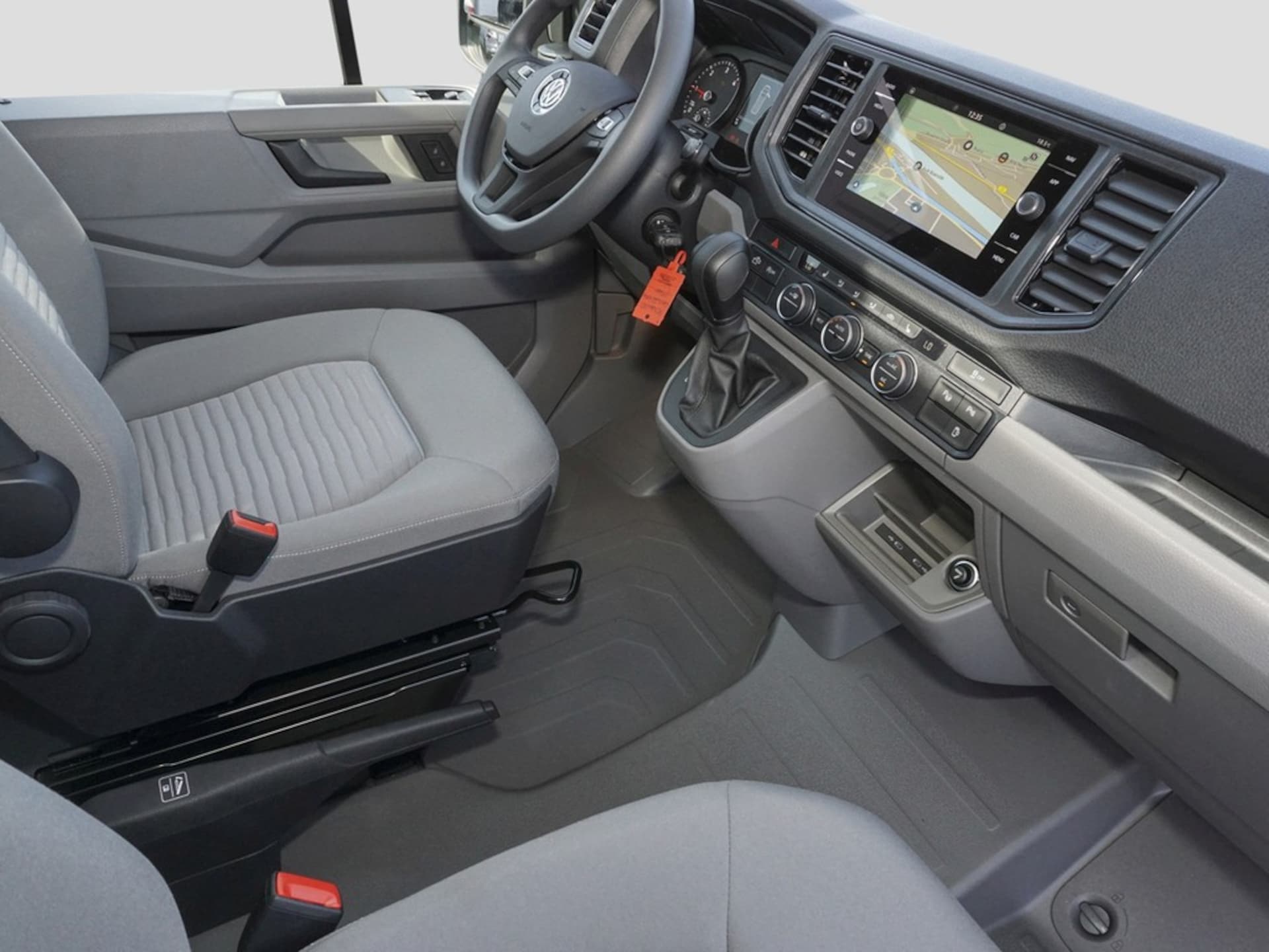 Volkswagen Grand California 680