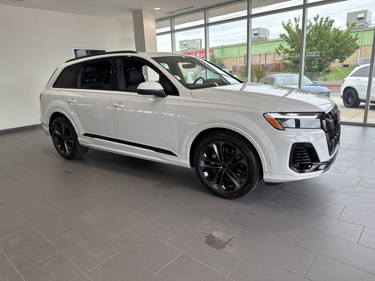 2026 Audi Q7 55 Premium Plus quattro Tiptronic's photo