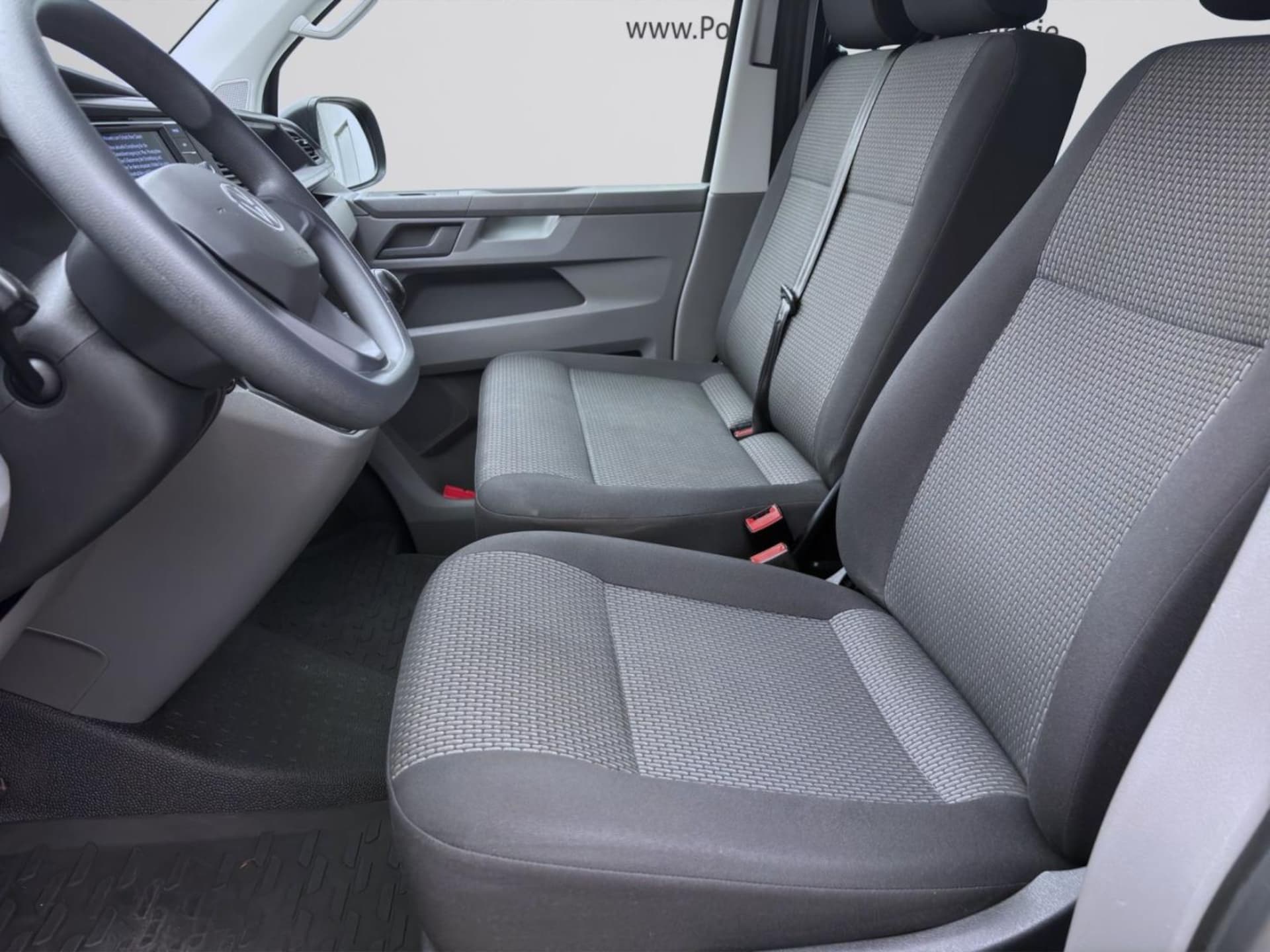 Volkswagen T6.1 Transporter Kombi kurzer Radstand
