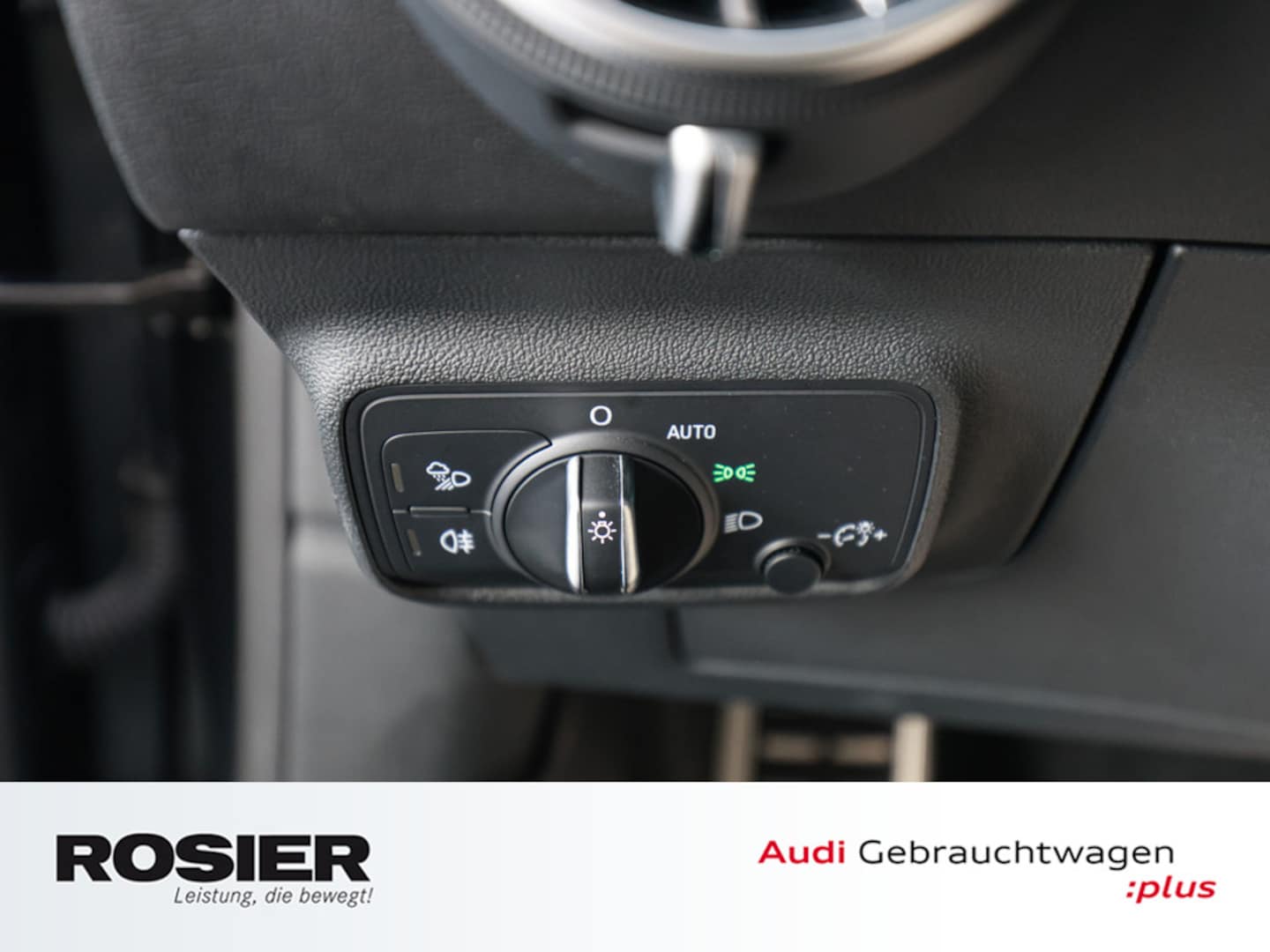 Bild über Audi TT Roadster 40 TFSI S tronic - für weitere Informationen kontaktieren Sie den Audi Partner