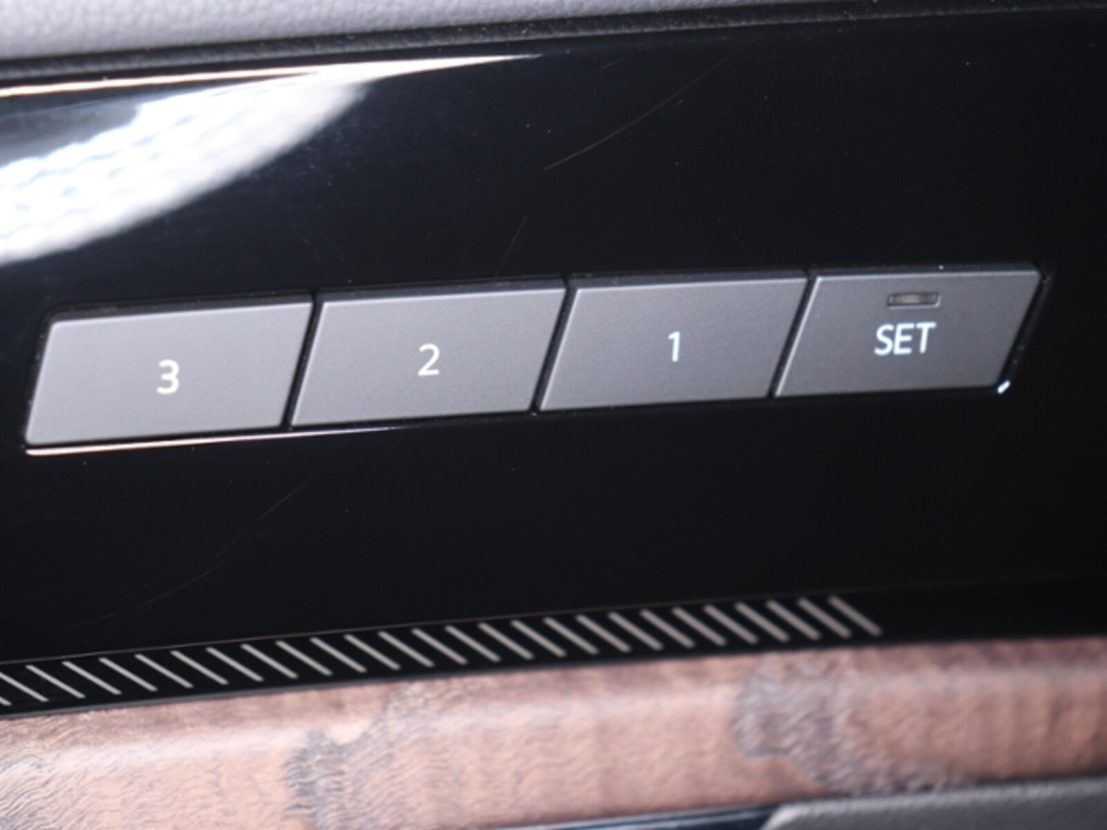 Volkswagen Touareg – Bild 15