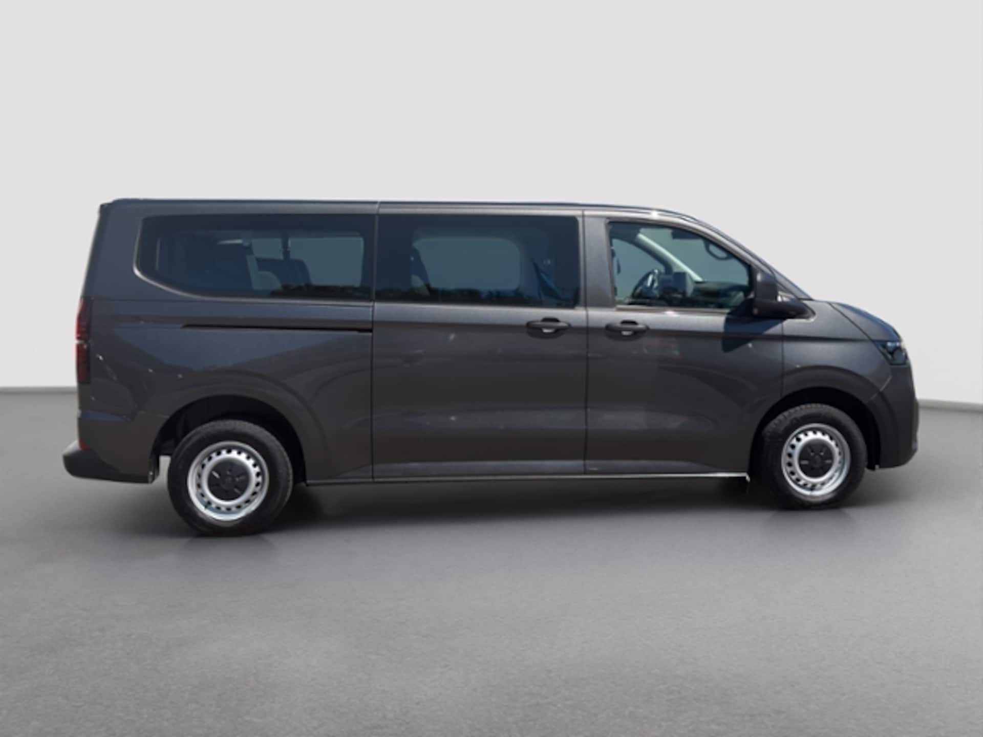 Volkswagen Transporter Kombi langer Radstand